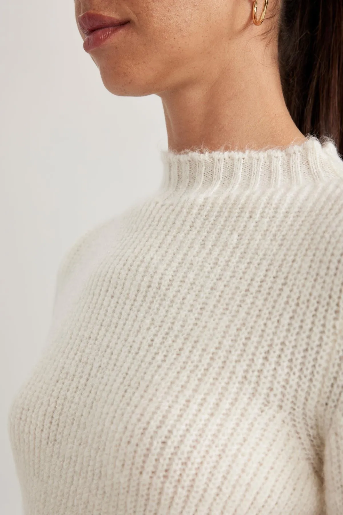 DeFacto  Taillierter Pullover mit halbem Rollkragen aus Thessaloniki-Stoff A3823ax23wn