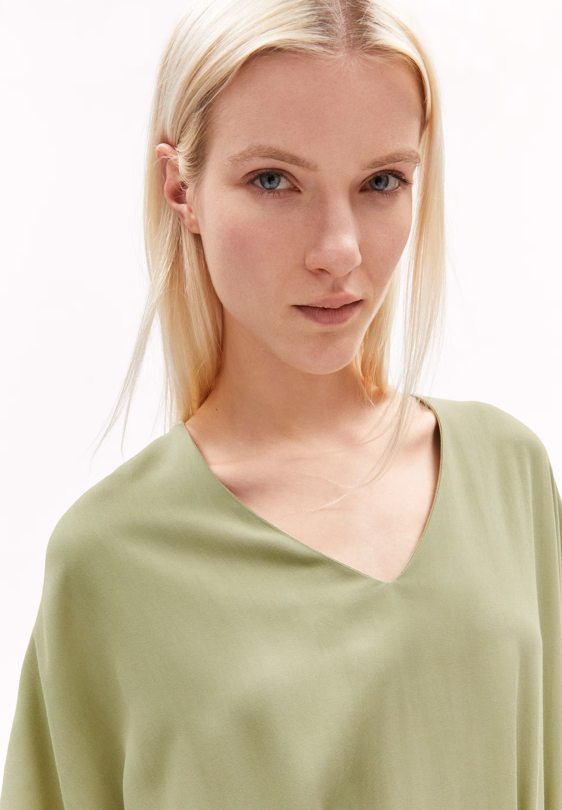 Webkleid Relaxed Fit aus LENZING™ ECOVERO™ Viskose