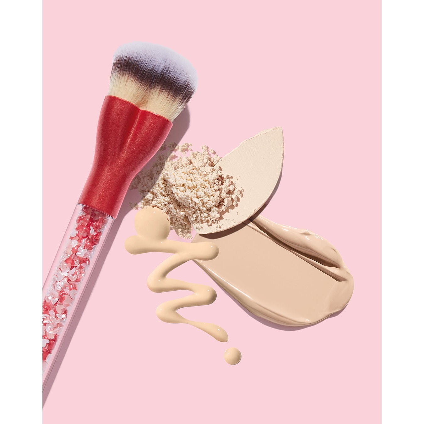 Limited Edition - Heavenly Luxe Love Is The Foundation Heart-Brush