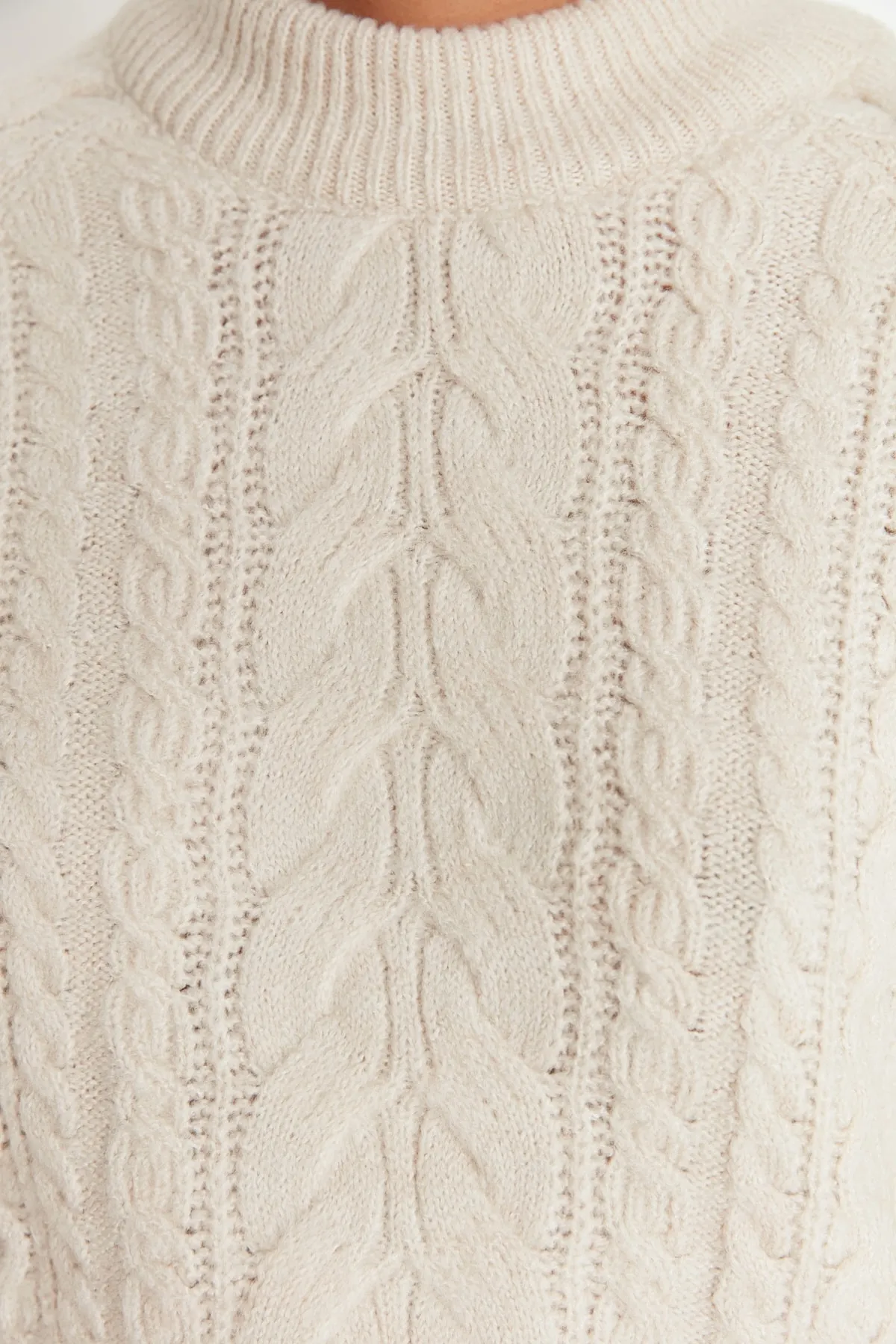 Trendyol Collection  Steinweicher, strukturierter Zopfpullover aus Haar TWOAW21KZ0109