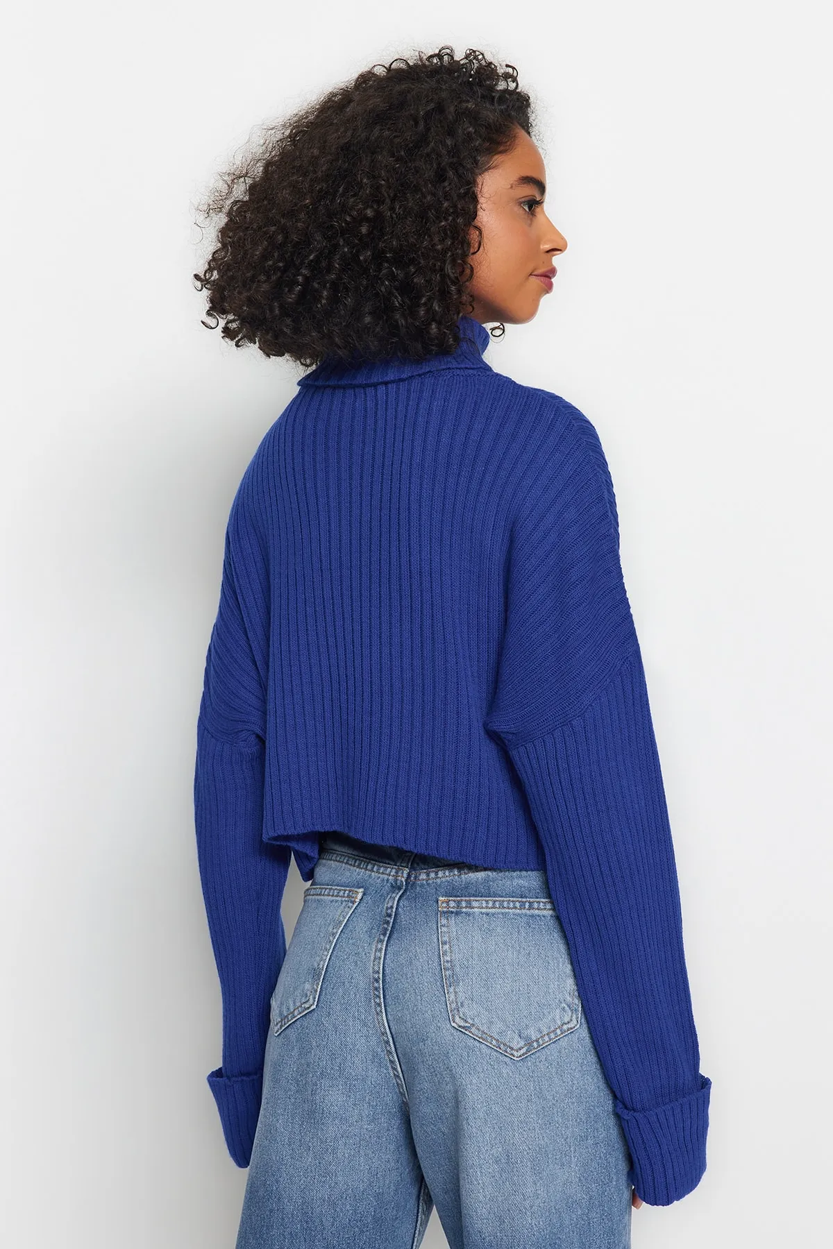 Trendyol Collection  Saks Crop Basic Strickpullover TWOAW22KZ0223