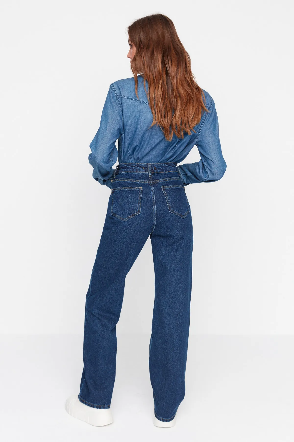 Trendyol Collection  Blaue High Waist Jeans mit weitem Bein im 90er-Stil TWOAW23JE00058