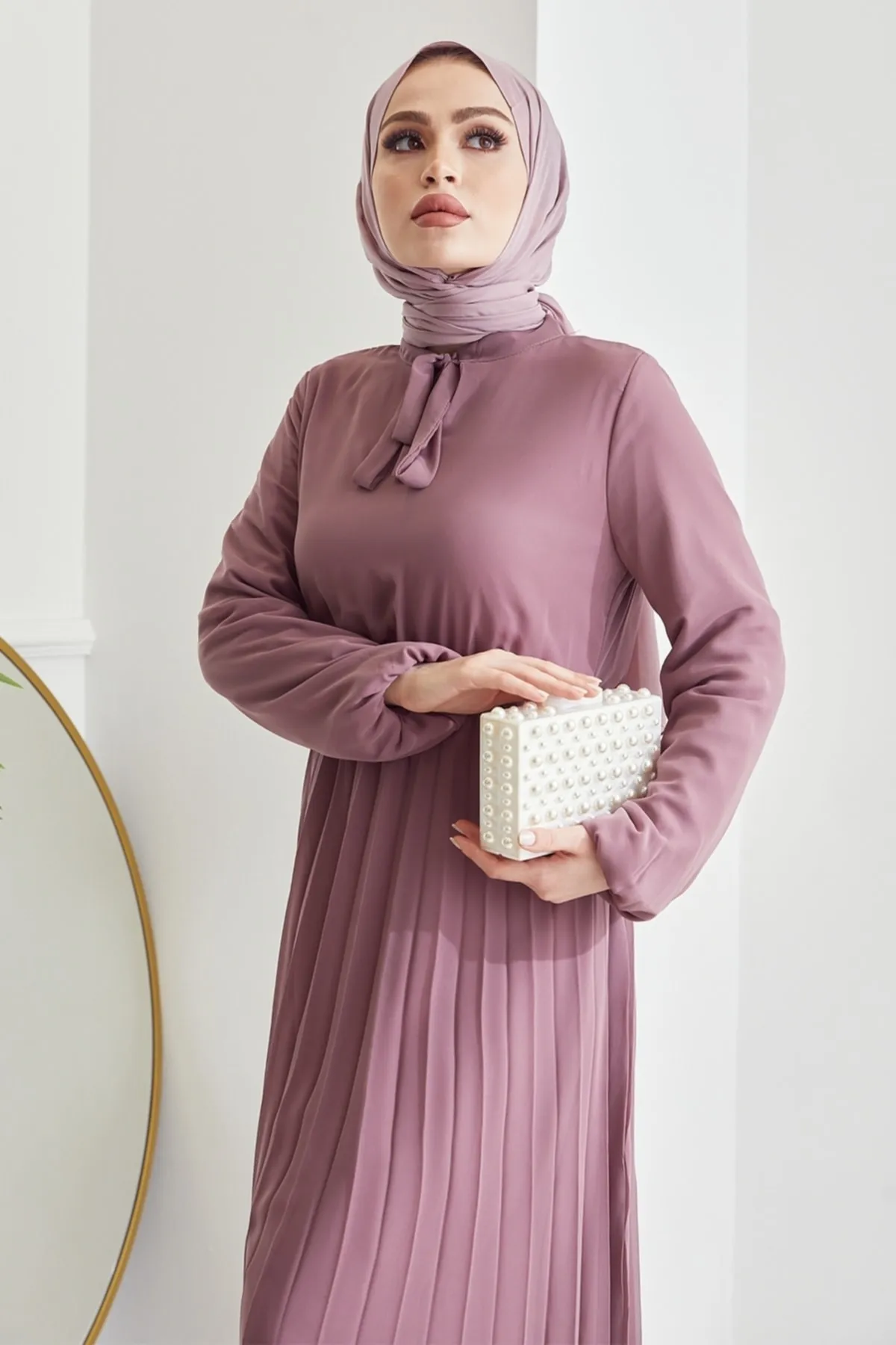 InStyle  Plissiertes Limelda-Chiffon-Hijab-Kleid – Staubige Rose