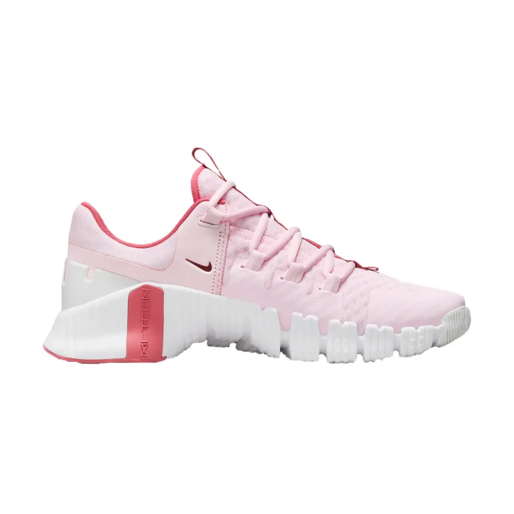 Nike Free Metcon 5 DV3950-603 / pink