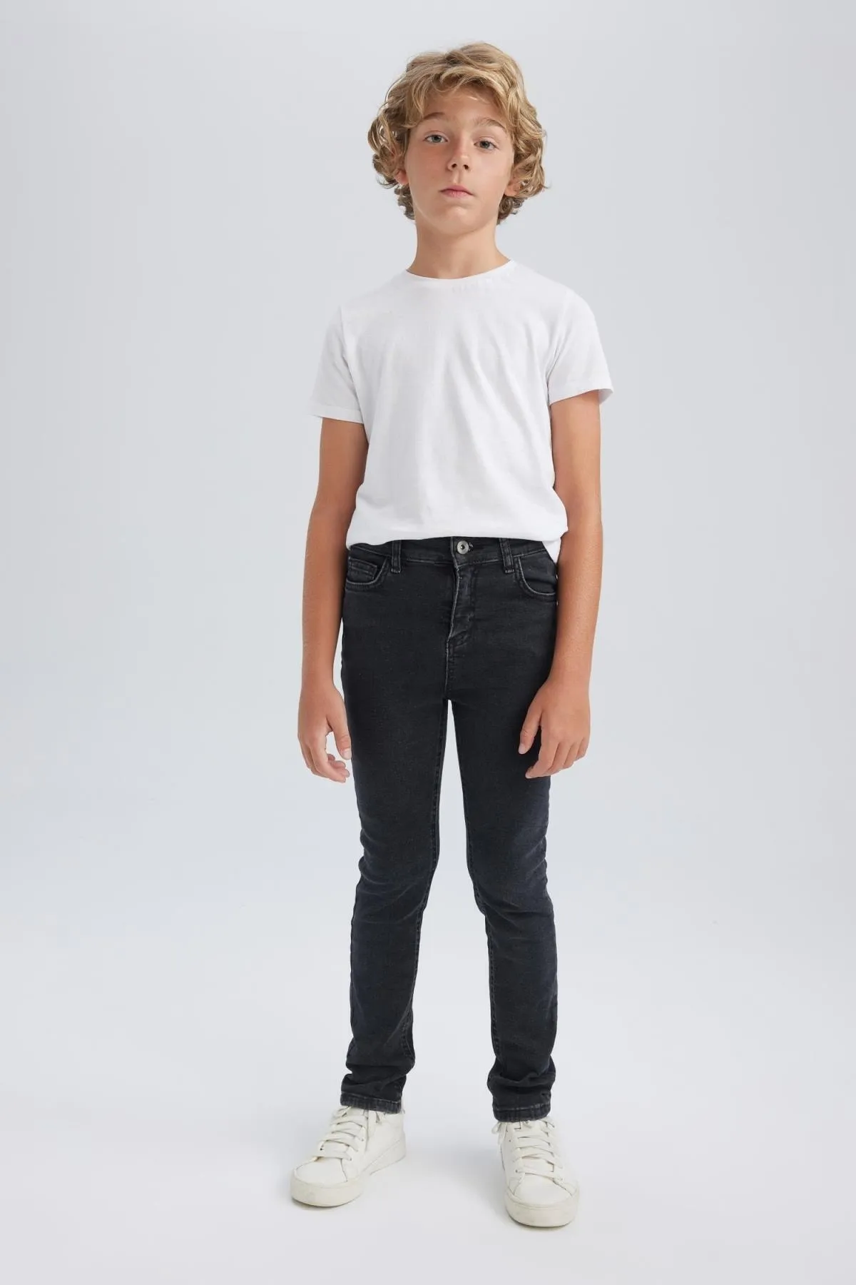 DeFacto  Slim-Fit-Jeanshose für Jungen mit schmalem Bein