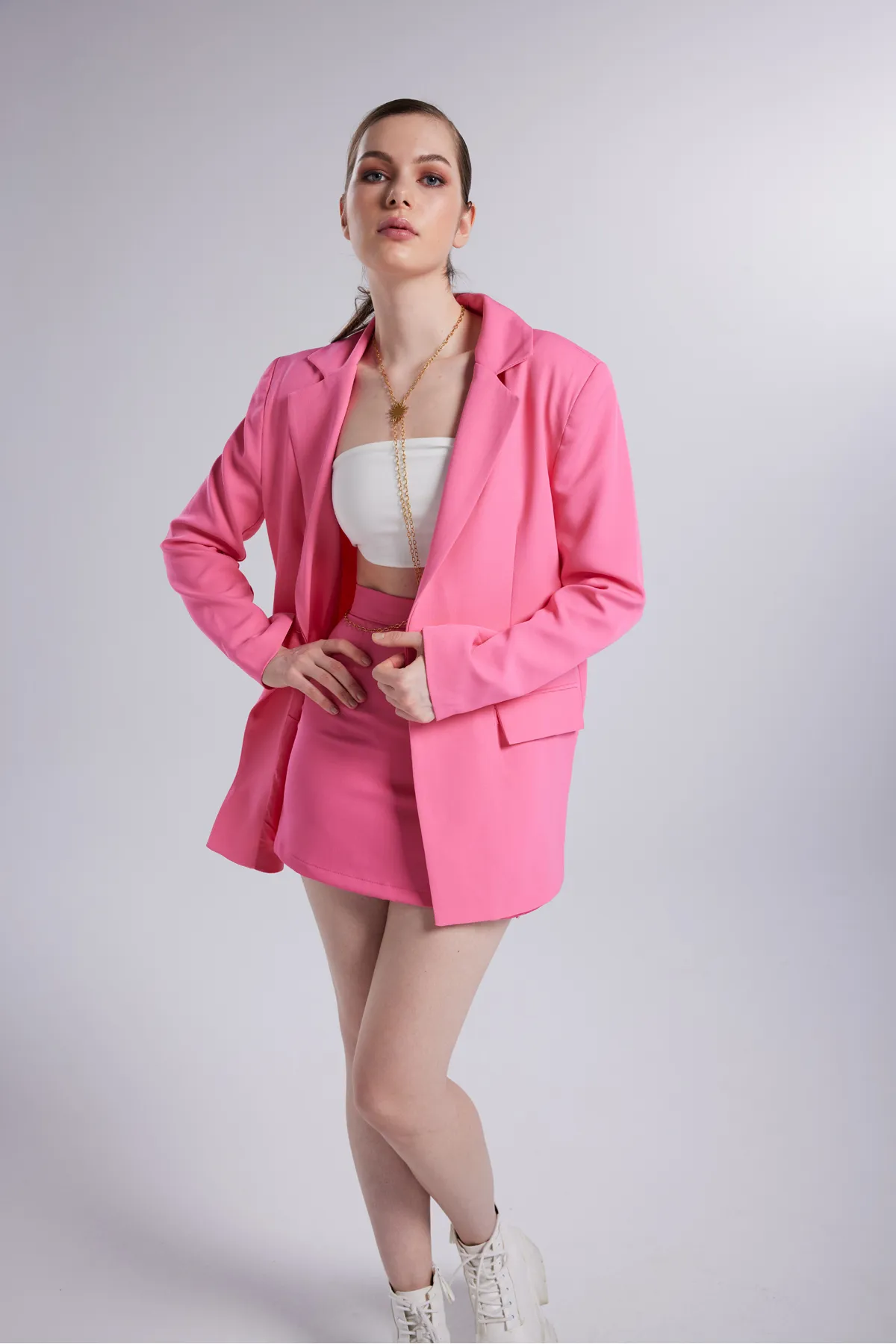 HOLLY LOLLY  Minilanger, geschlitzter, detaillierter Panky-Rock in Rosa