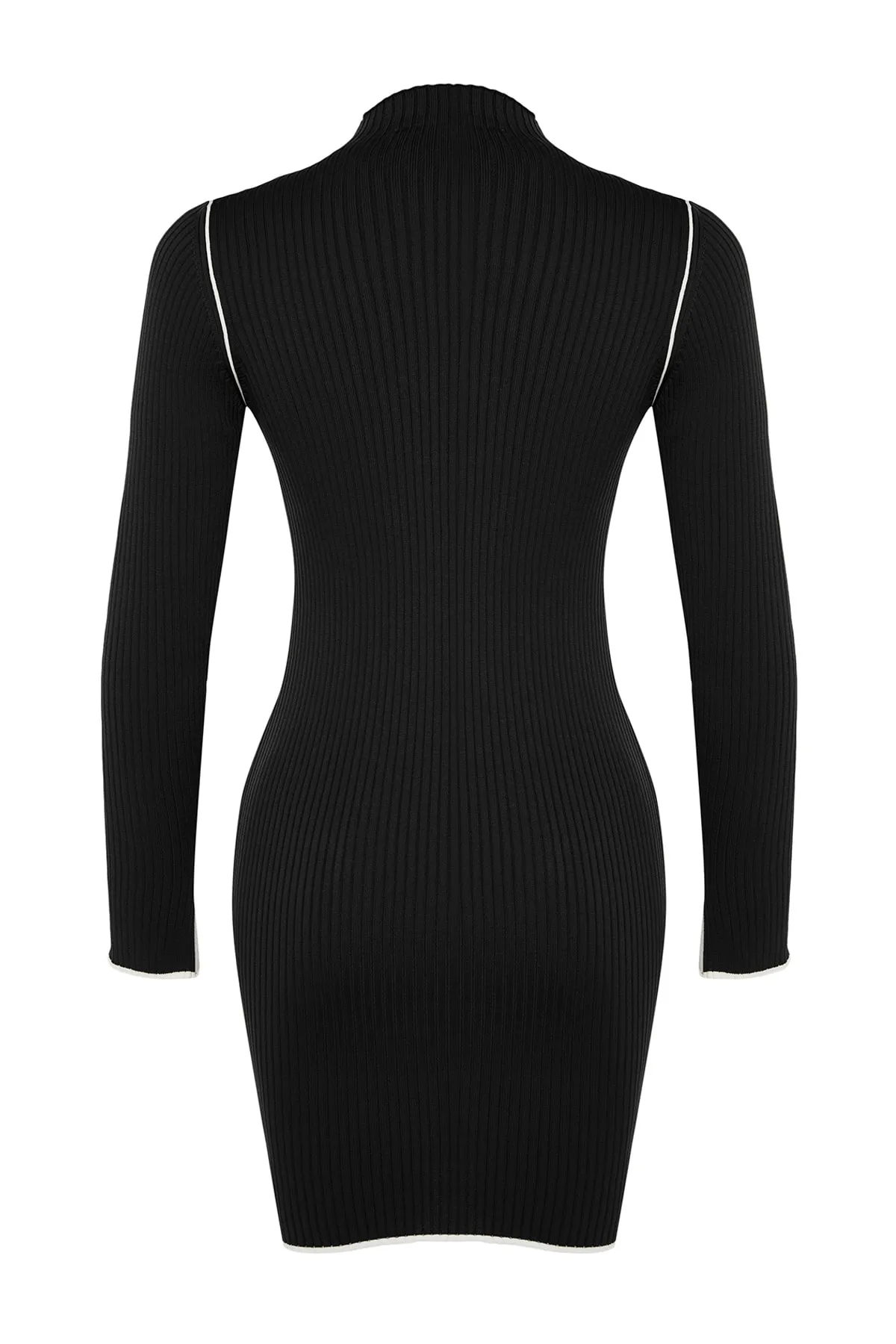 Trendyol Collection  Schwarzes Mini-Strickkleid in Kontrastfarbe TWOAW24EL00041