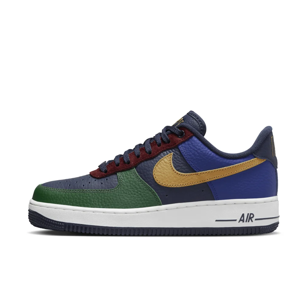 Nike Air Force 1 07 LX DR0148-300 / grün