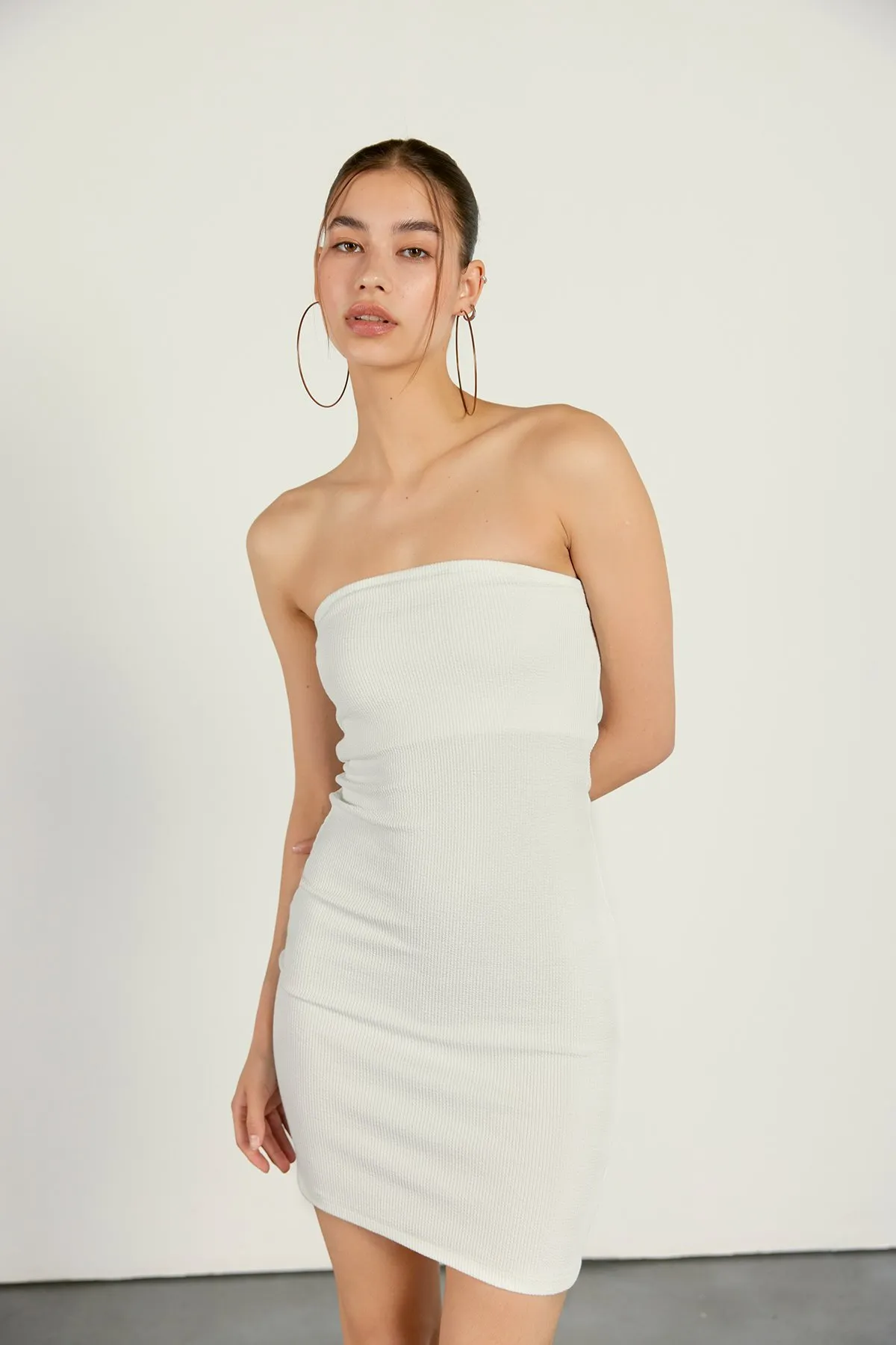 VATKALI  Trägerloses Minikleid Weiß
