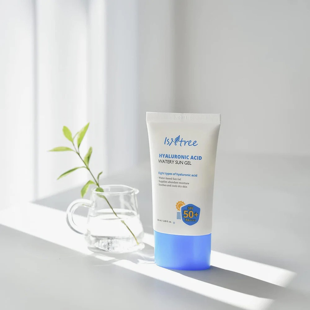 Isntree Hyaluronic Acid Watery Sun Gel