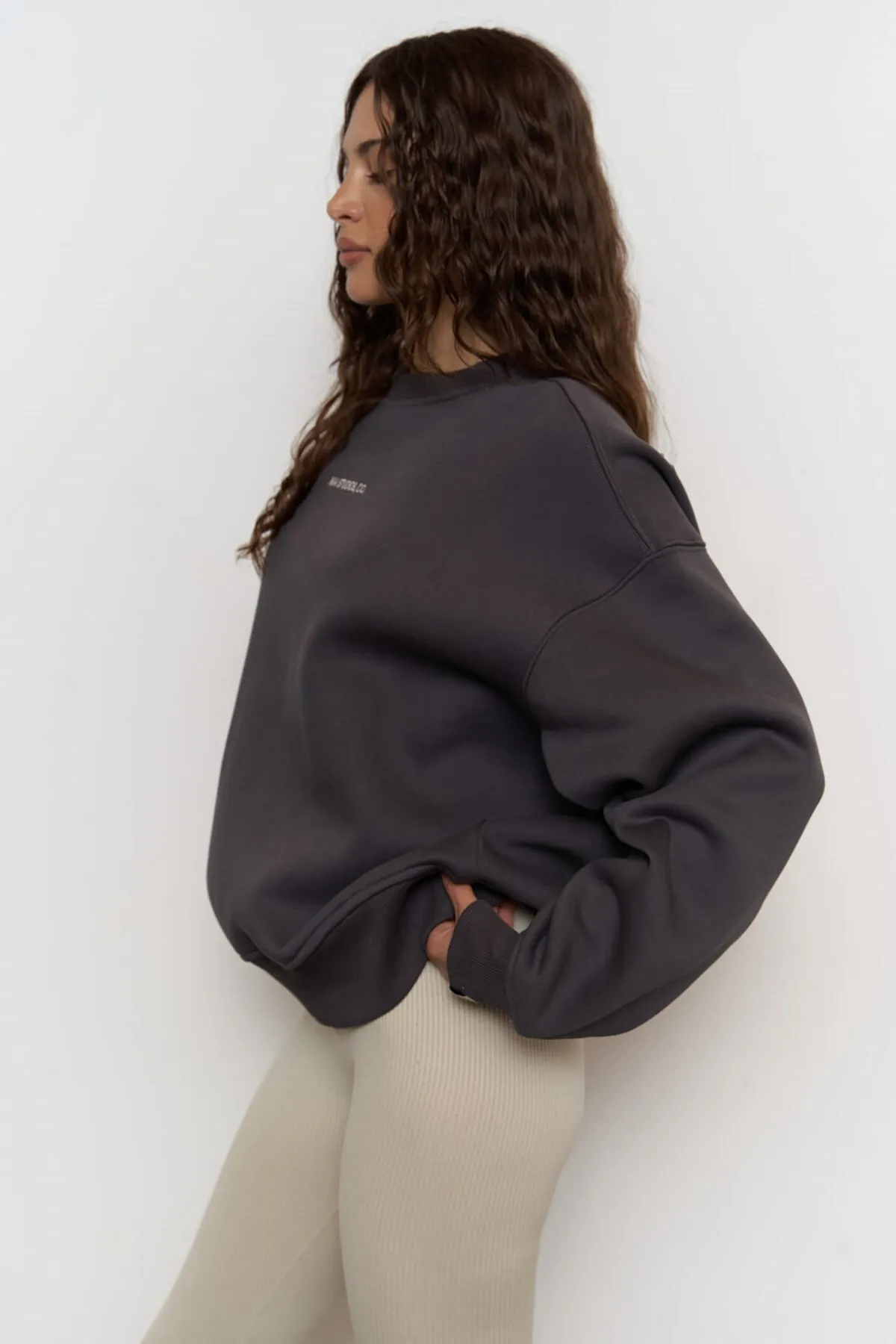 MAİ COLLECTİON  Anthrazitfarbenes Oversize-Sweatshirt von Street Studios
