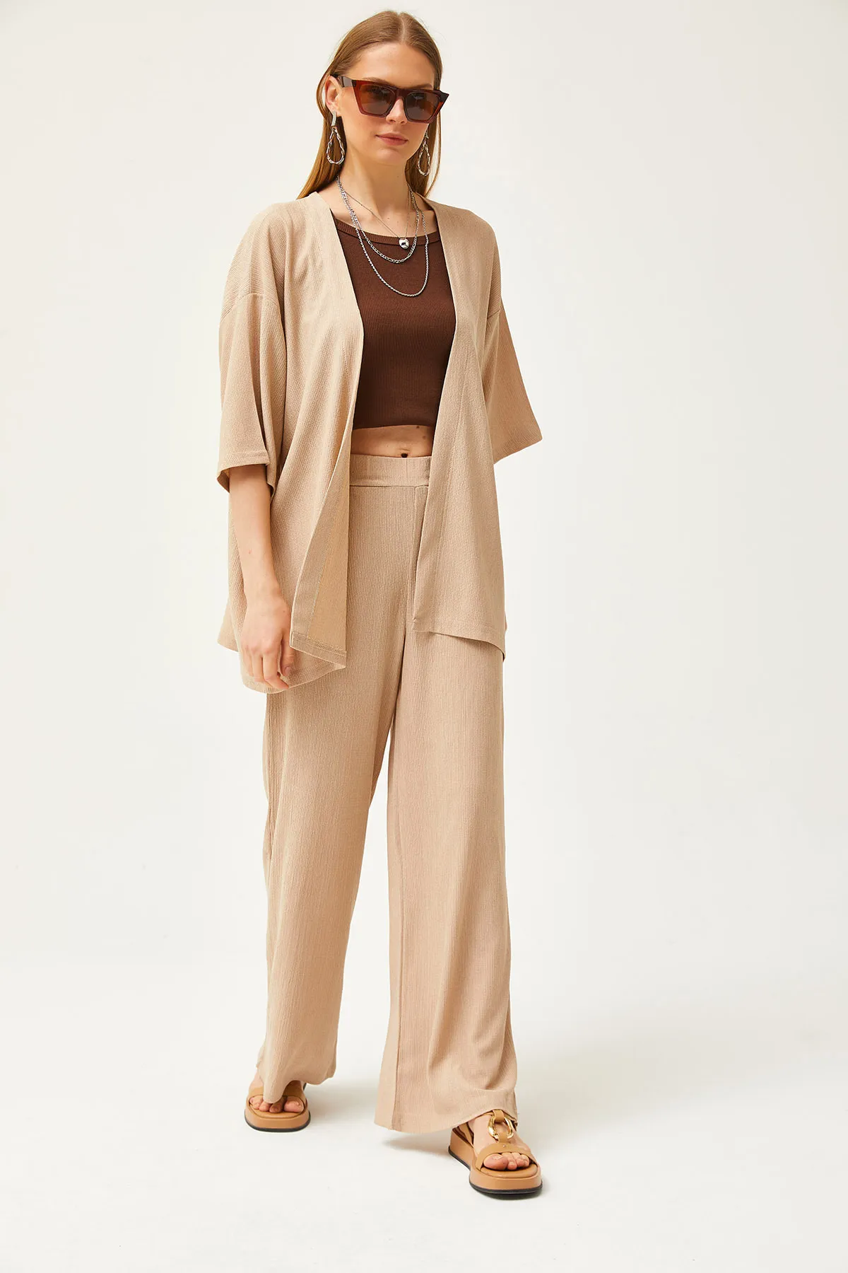 Olalook  Beiges Damen-Set mit Oberteil und Kimono-Unterteil sowie Hose TKM-19000280