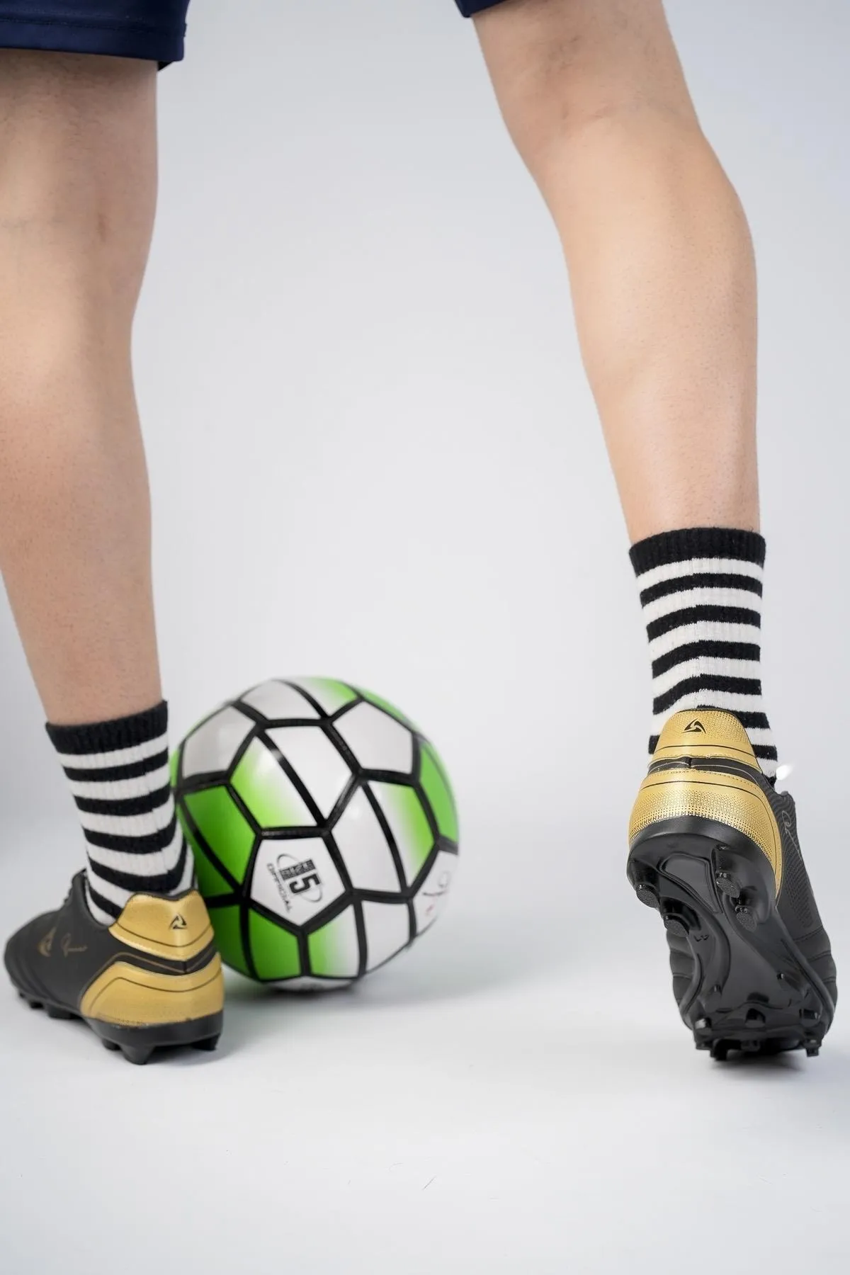MUGGO  Pascal Unisex Guaranteed Crampon AstroTurf Fußball-Sportschuhe