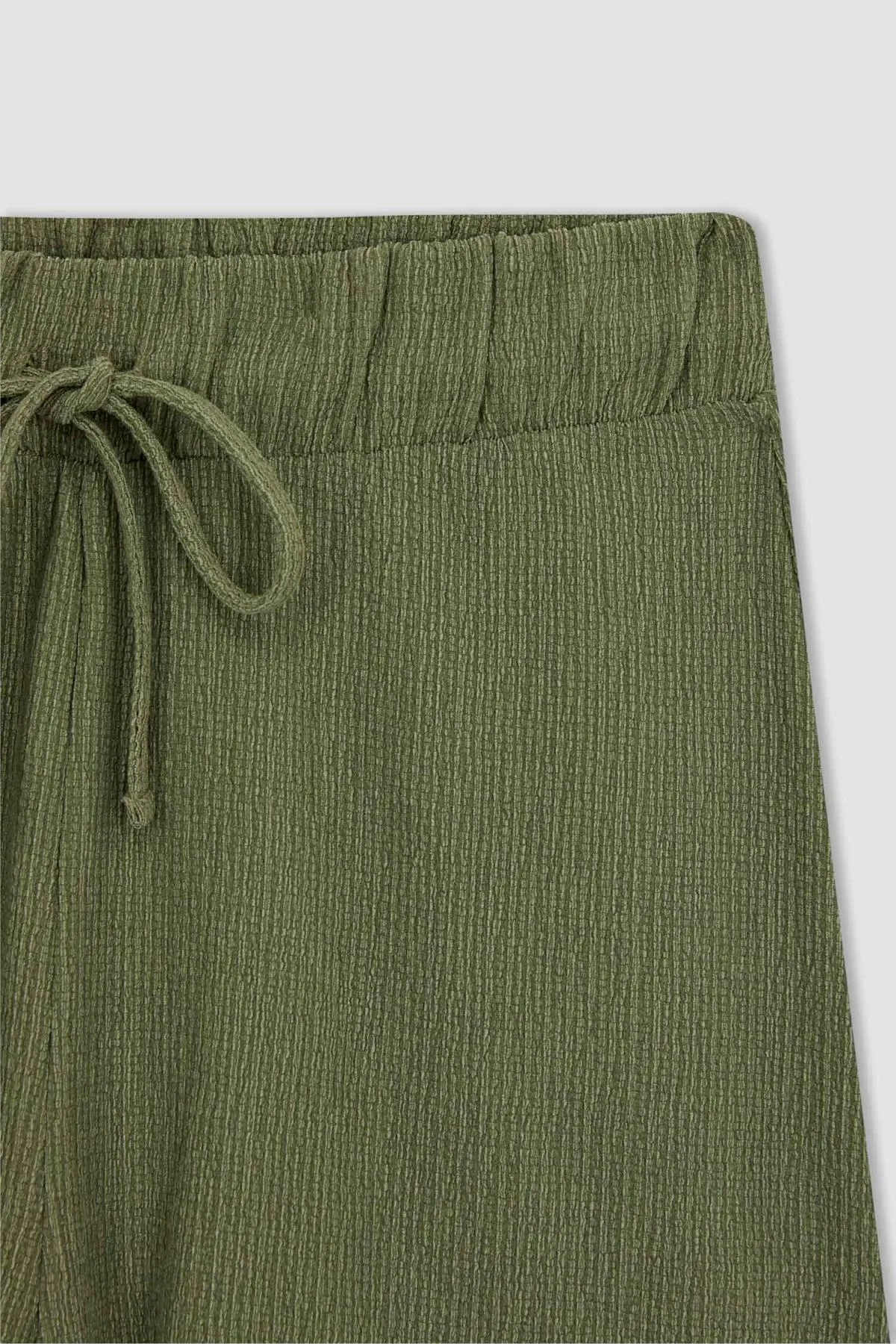 DeFacto  Coool Loose Fit Wickelshorts A6223ax23sm
