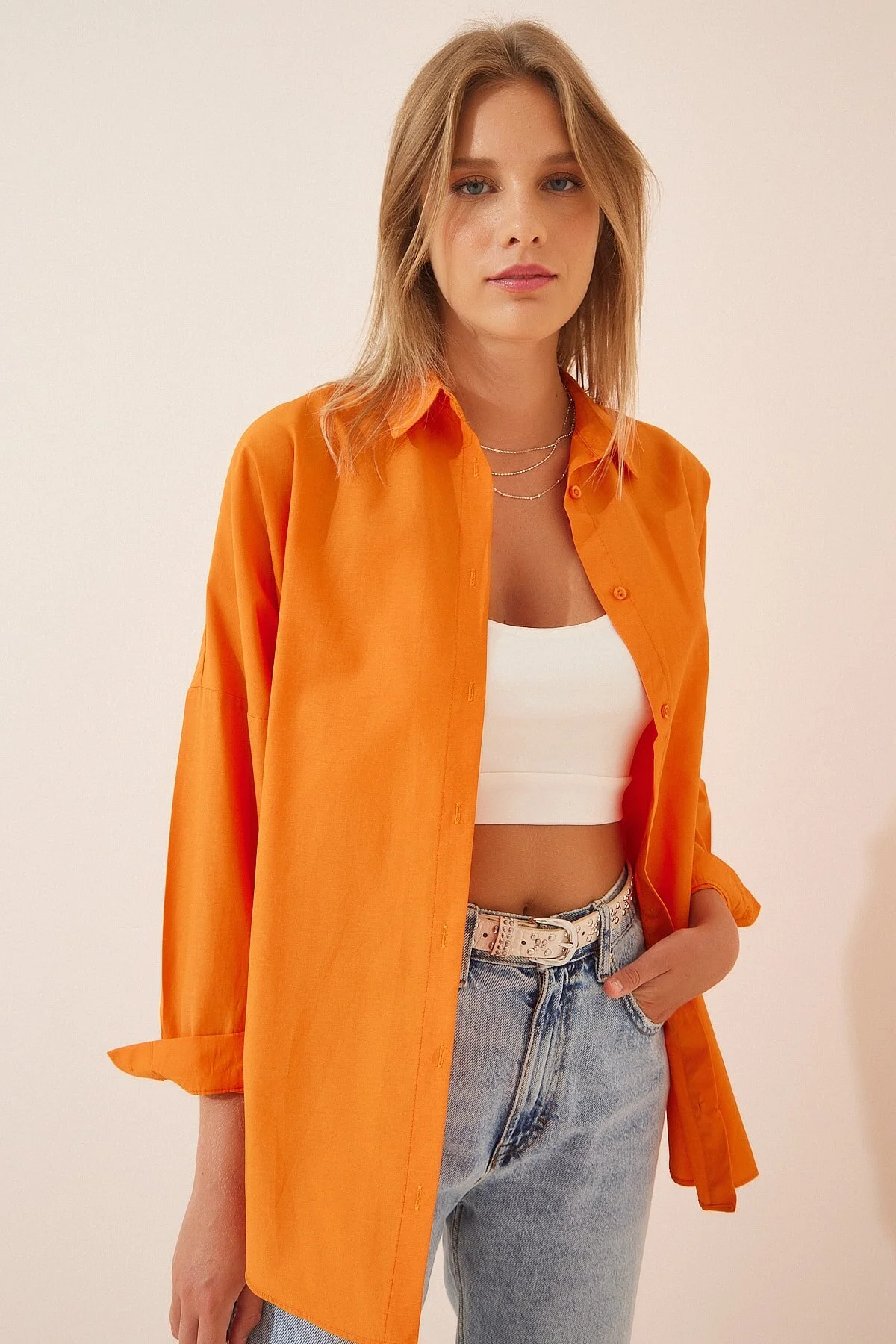 Happiness İstanbul  Helloranges Oversize Long Basic Shirt für Damen DD00842