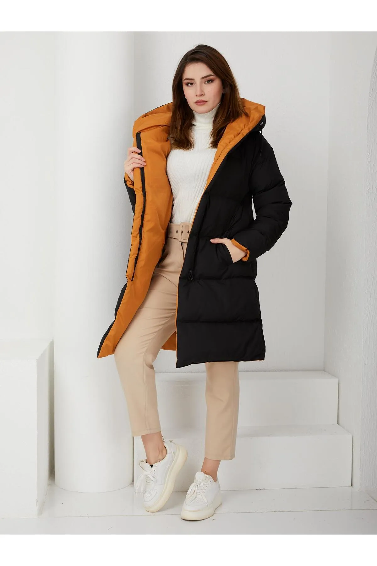 Olcay  Zweifarbige doppelseitige Pufferjacke mit Kapuze Schwarz-Senf 5371