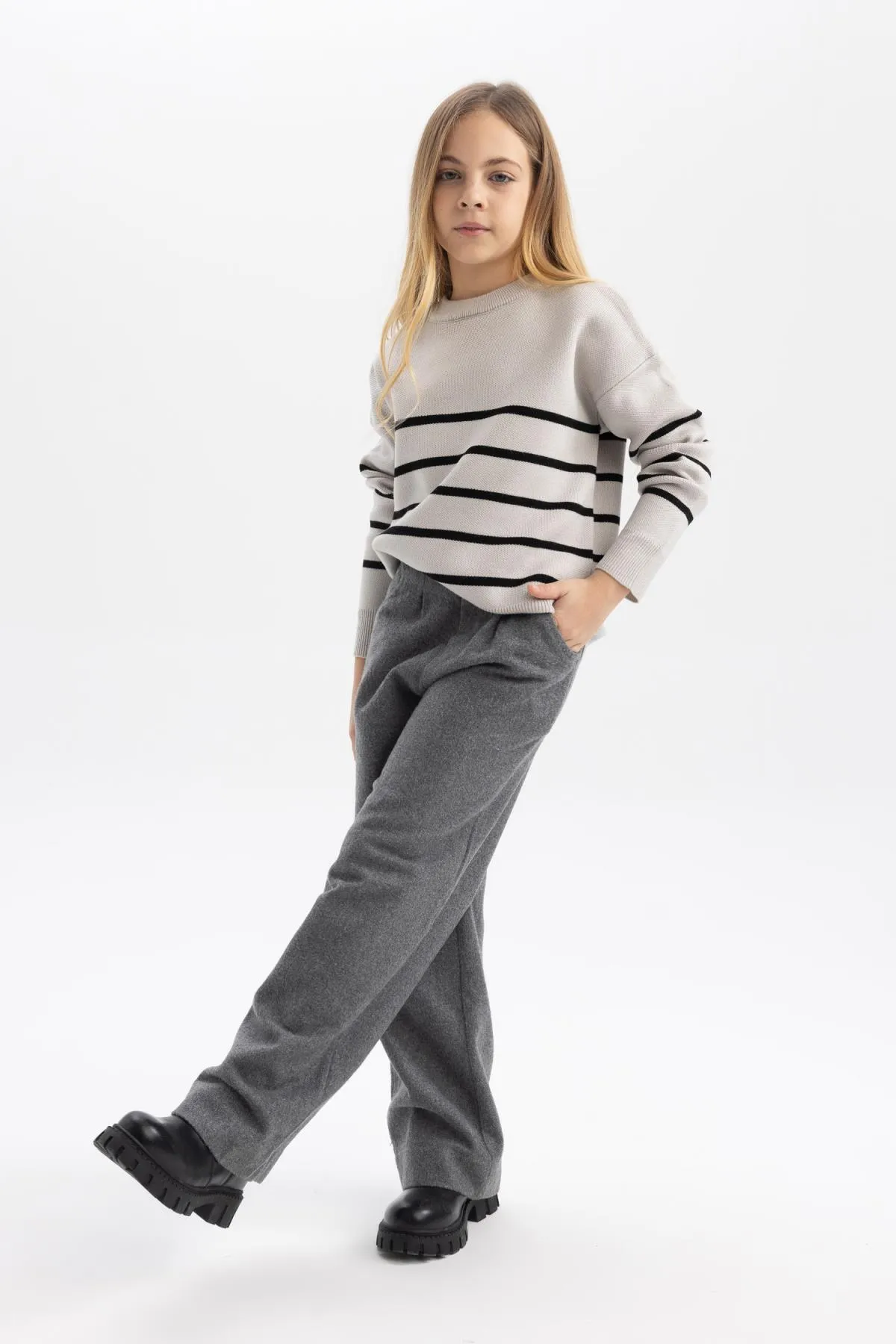 DeFacto  Ovale Mädchenhose mit weitem Bein