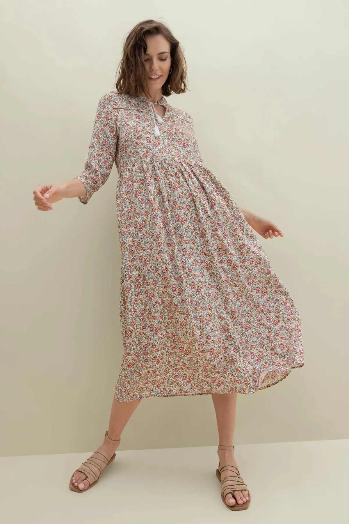 DeFacto  Prächtiges Midi-Kurzarmkleid mit Kragen