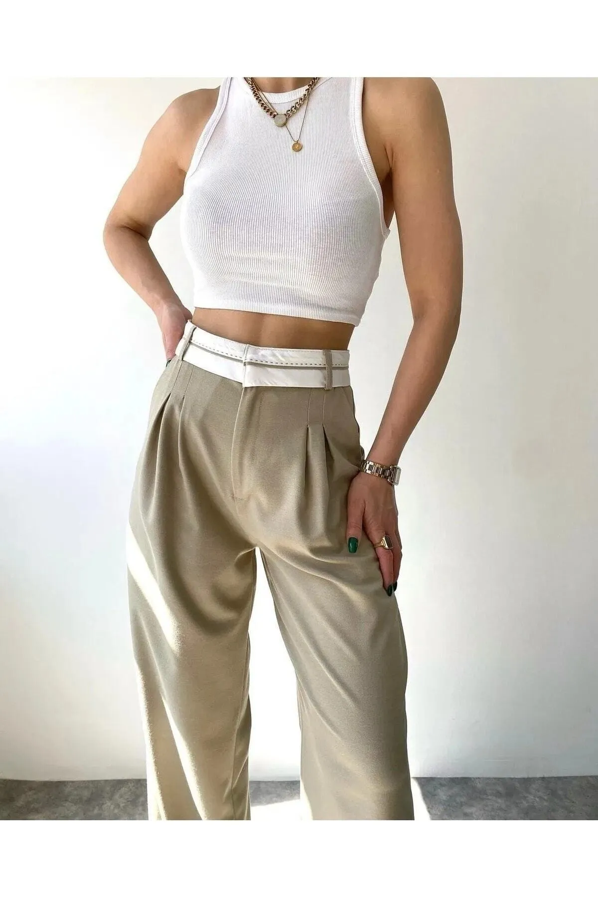 IŞILDA FASHION  Schwarze Palazzo-Hose mit umgekehrtem Gürtel und hoher Taille für Damen