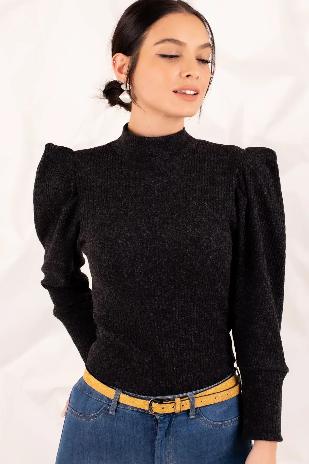 armonika  Schwarzer Damen-Strickpullover mit Wassermelonenärmeln ARM-20K001103