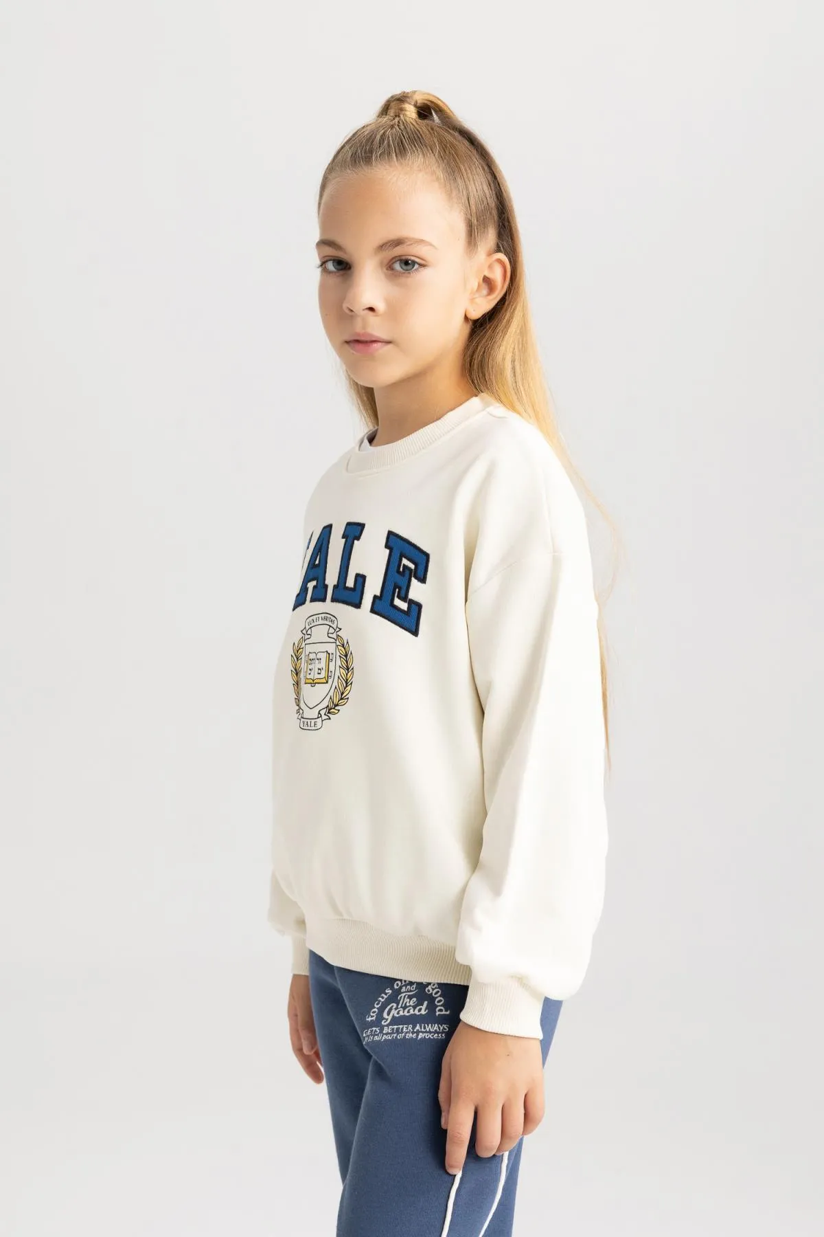 DeFacto  Yale University Relax Fit Rundhals-Sweatshirt für Mädchen