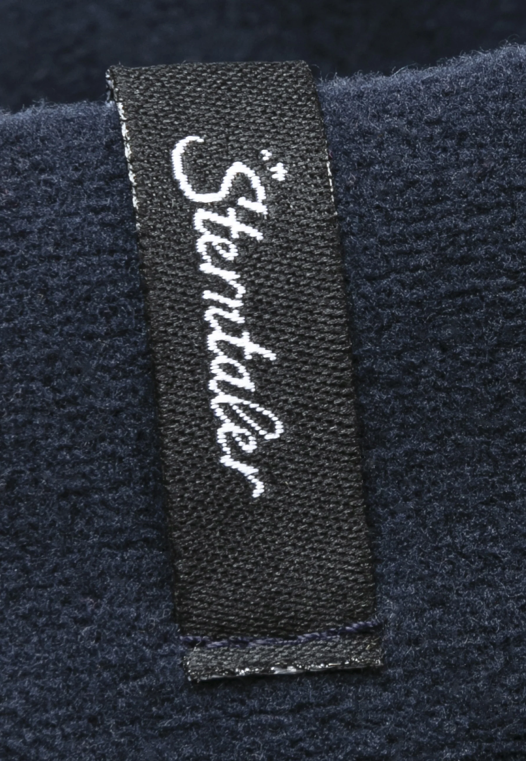 Multifunktionstuch aus Microfleece mit Logo-Patch