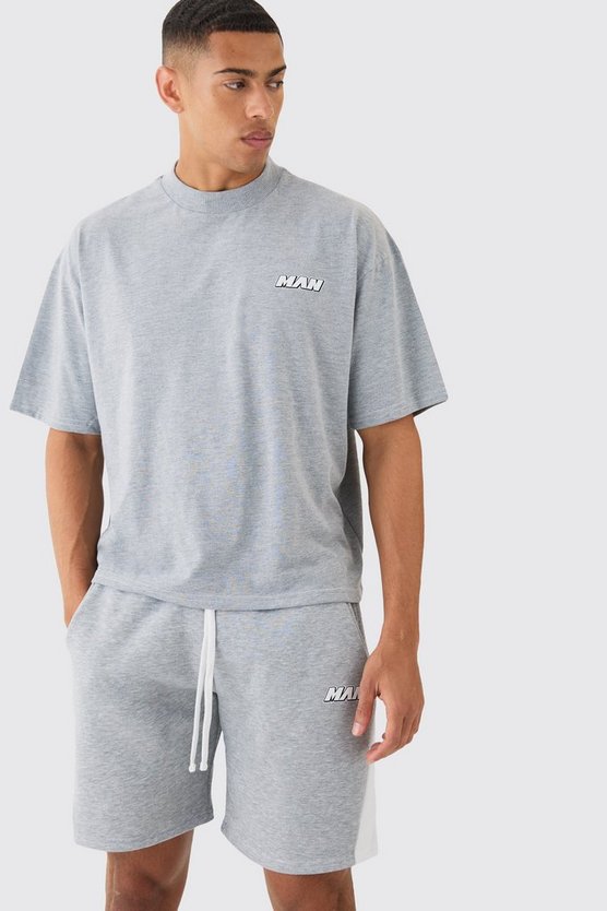 Kastiges Man Oversize T-Shirt und Shorts mit Kontrast-Naht