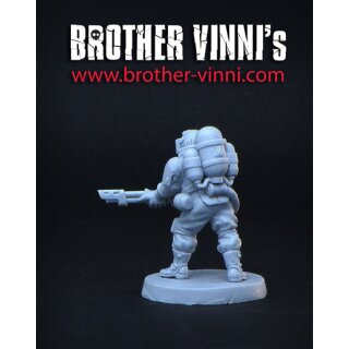 Guy with Flamethrower (28 mm)