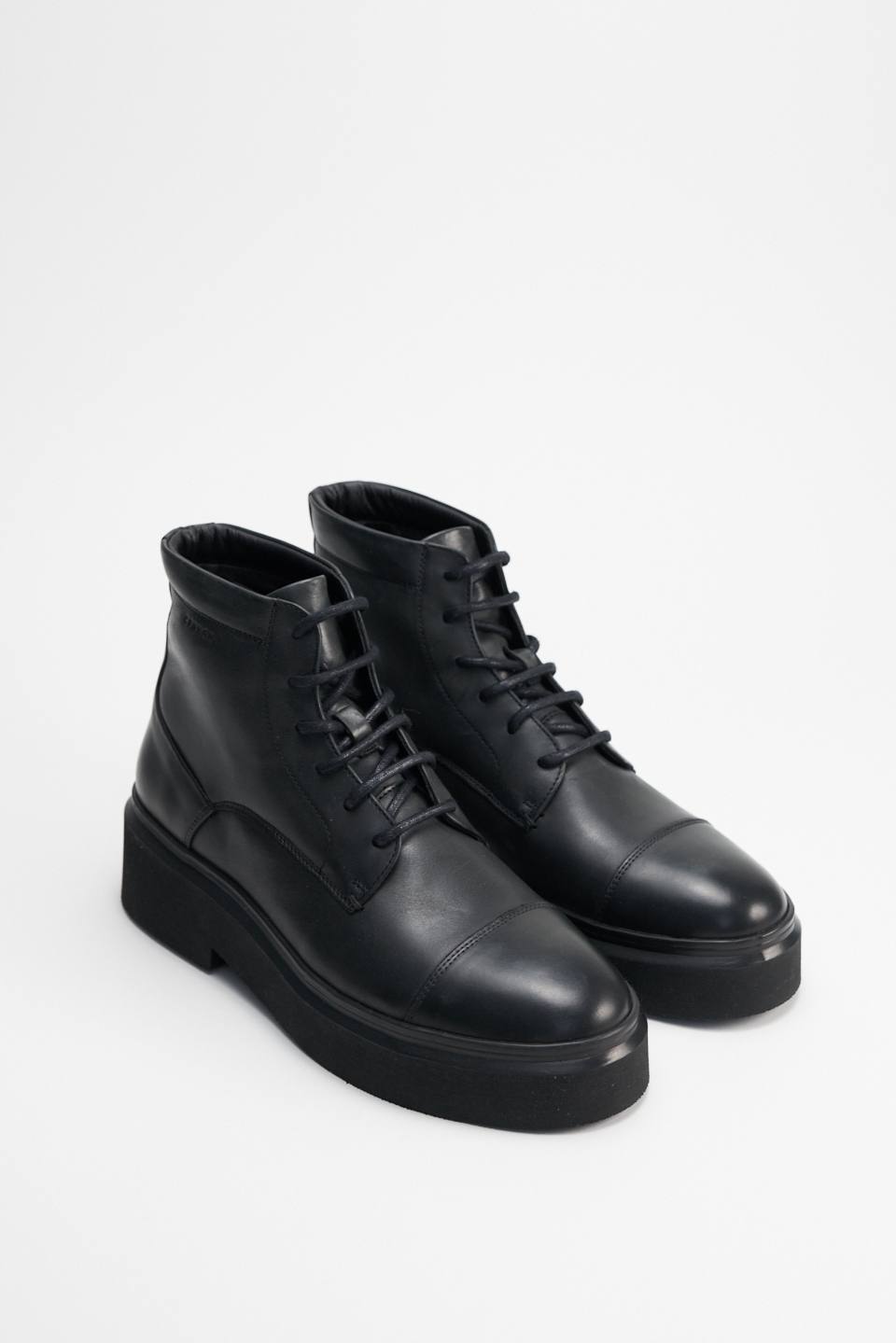 CPH519M waxed vitello black