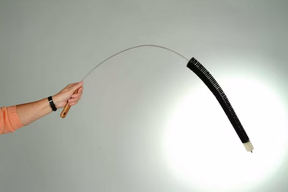 Muxel Reinigungsbürste Ziegenhaar Heizkörperbürste - Die Bürste mit lange, Heizkörper fast aller Arten, (Komplett für Ihre Heizung, 1-tlg., Lange flexible Bürste 120 cm lang), Reinigt gründlich auch an unzugänglichen Stellen wie zum Beispiel Staubsau