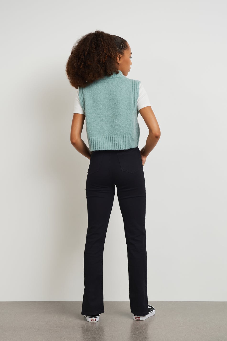 Straight slit jeans