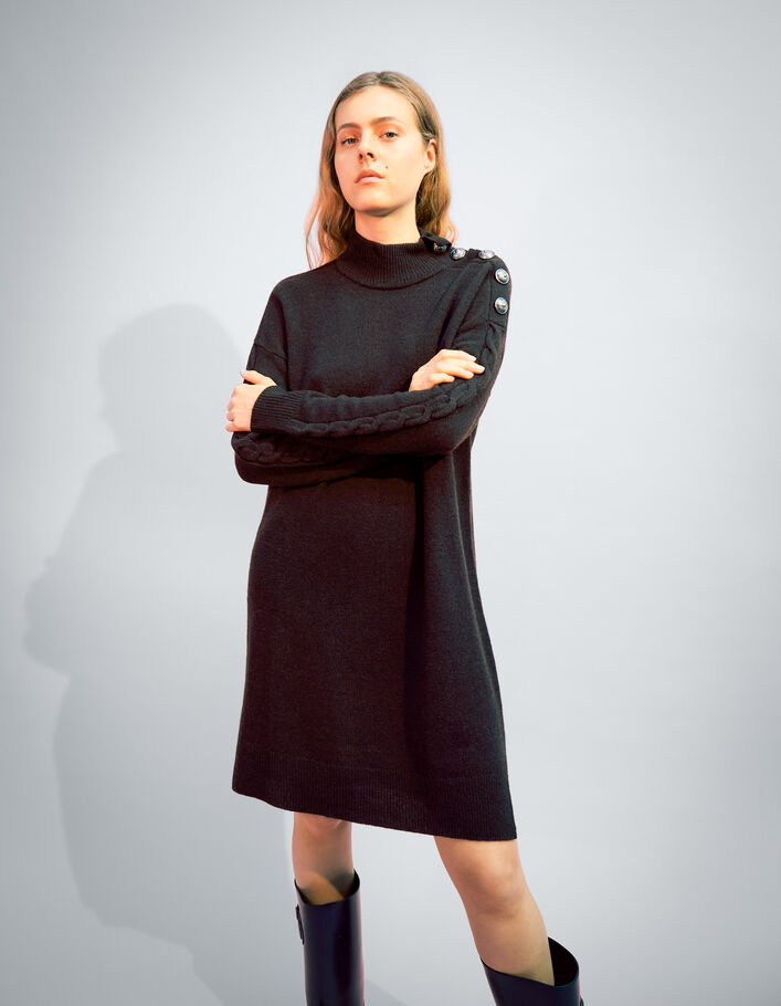 Robe chocolat tricot boutons gravés sur l'épaule Femme