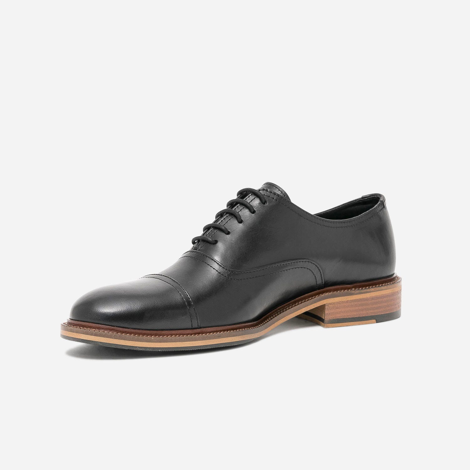 Richelieu noir éco-conçu en cuir