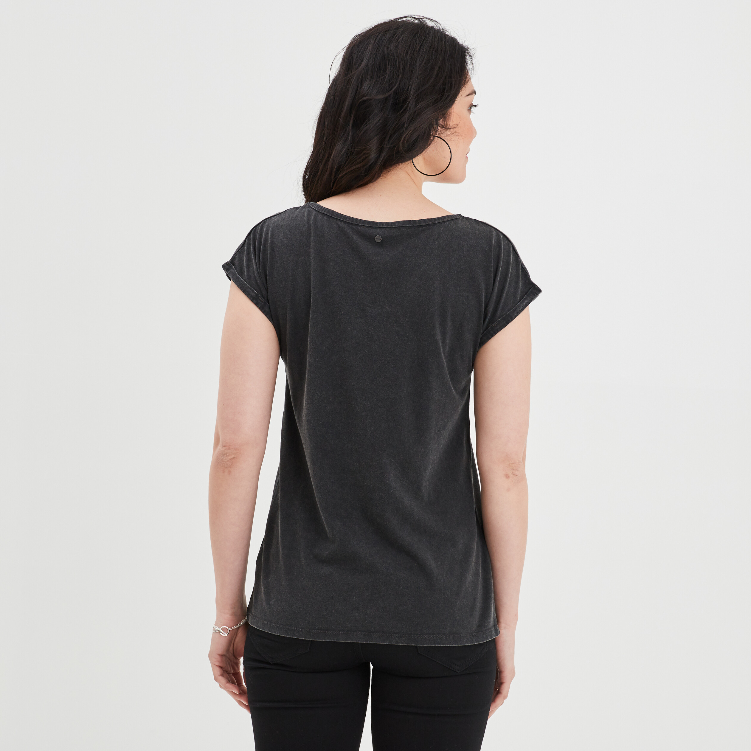 T-shirt oversize col en V Liberto noir femme | La Halle