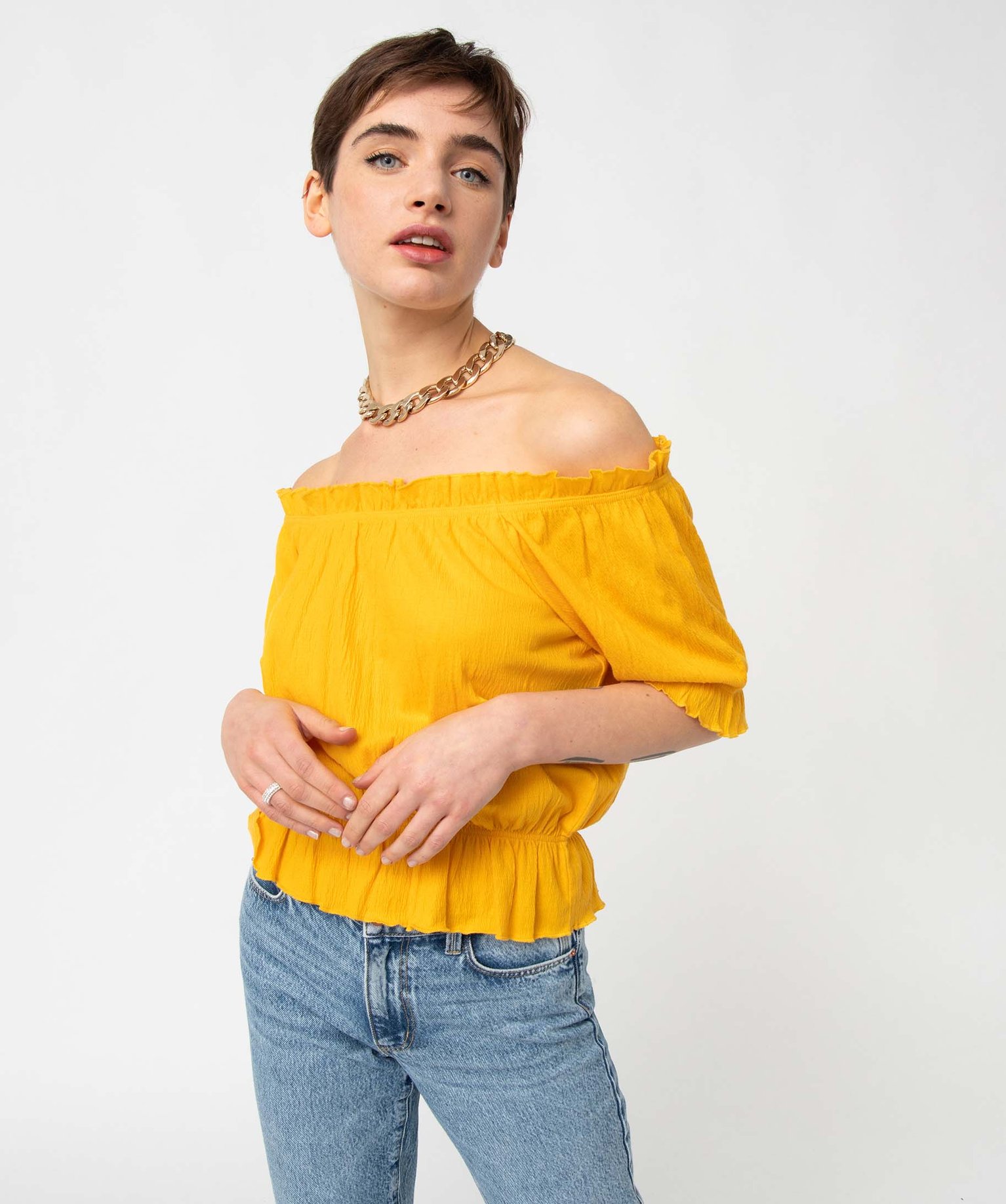 Tee-shirt femme à manches courtes avec finitions froncées jaune | GEMO