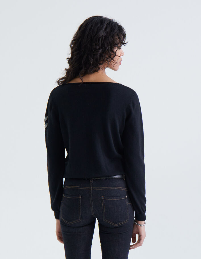 Pull maille tricot noir bijoux esprit militaire femme