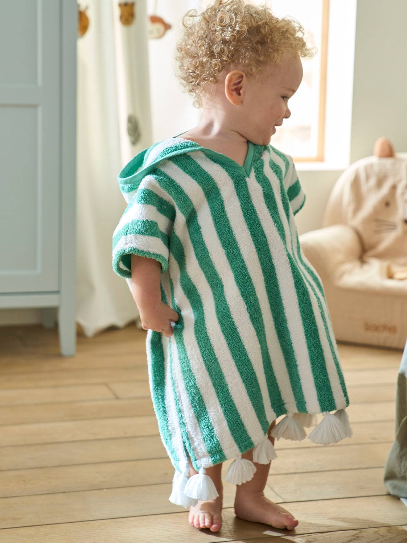 Poncho de bain bébé à rayures personnalisable rose