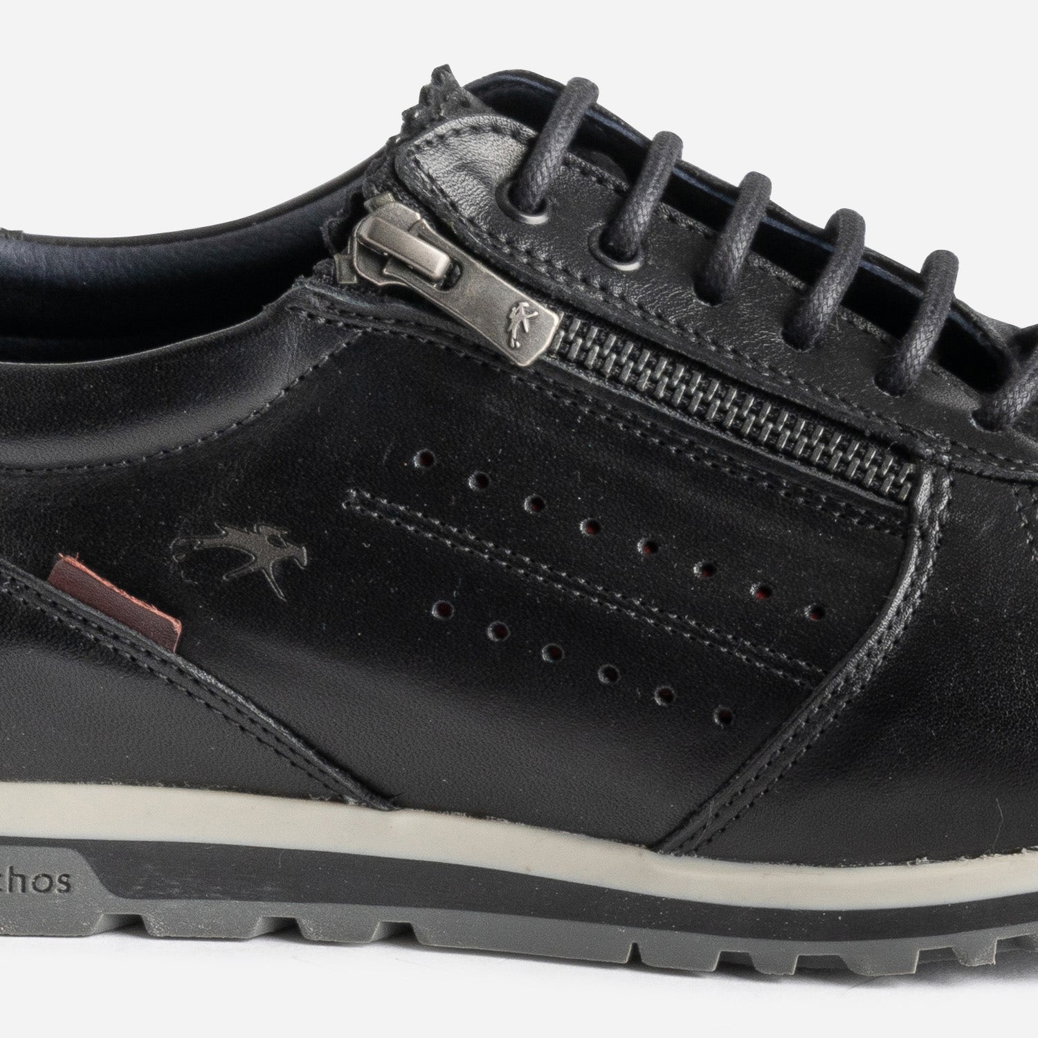 Tennis FLUCHOS noire en cuir