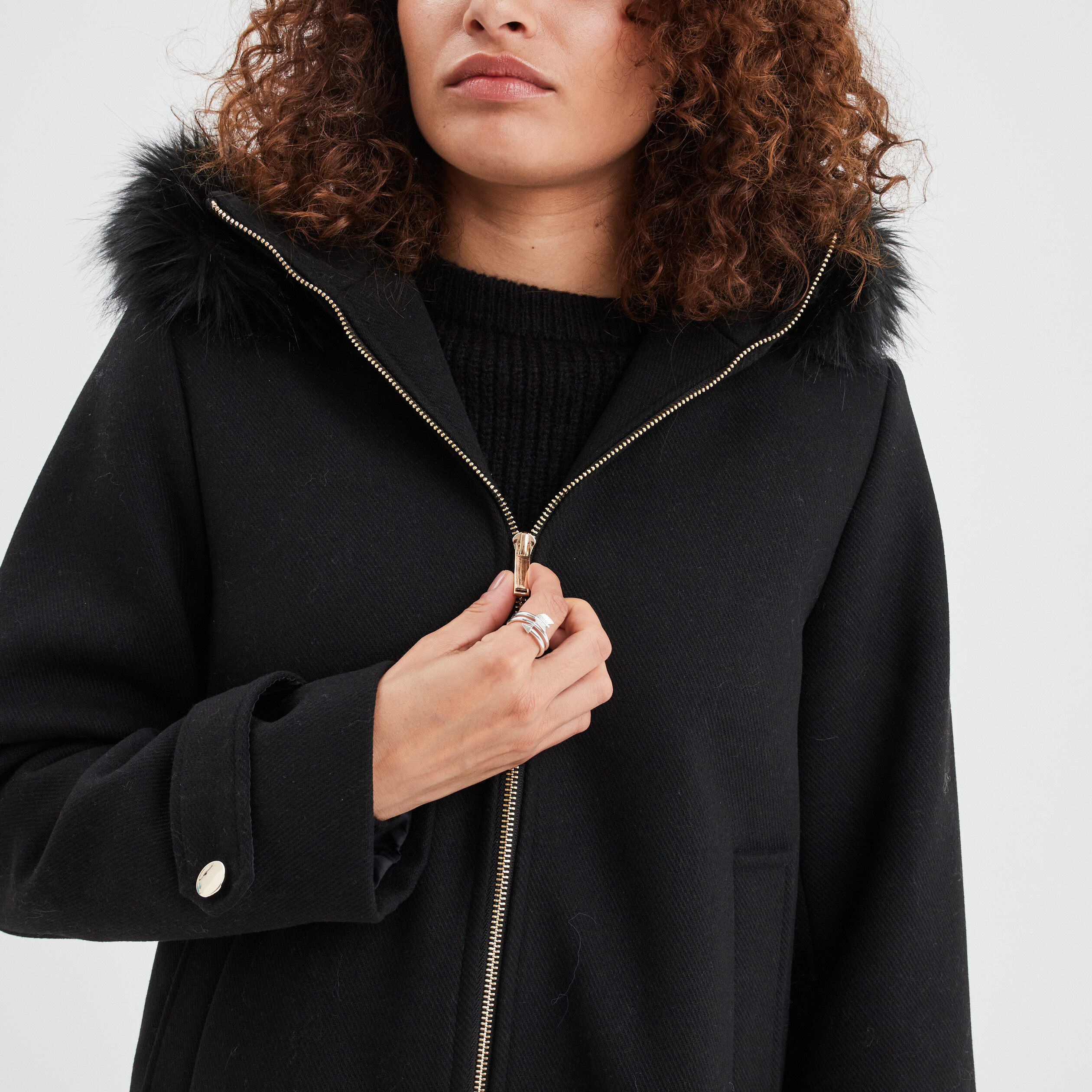 Manteau zippé à capuche fausse fourrure noir femme | La Halle