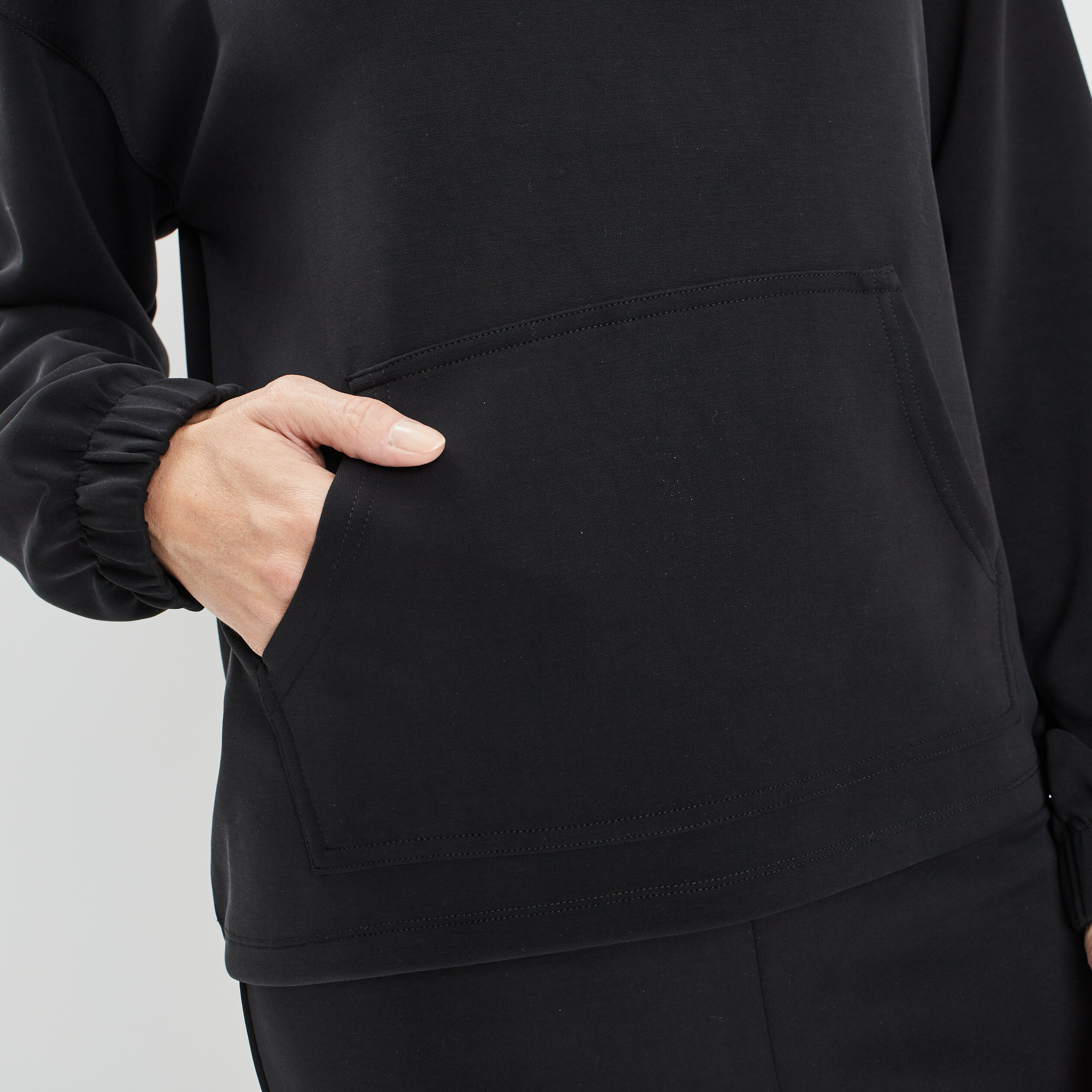 Sweat à capuche hoodie noir femme | La Halle