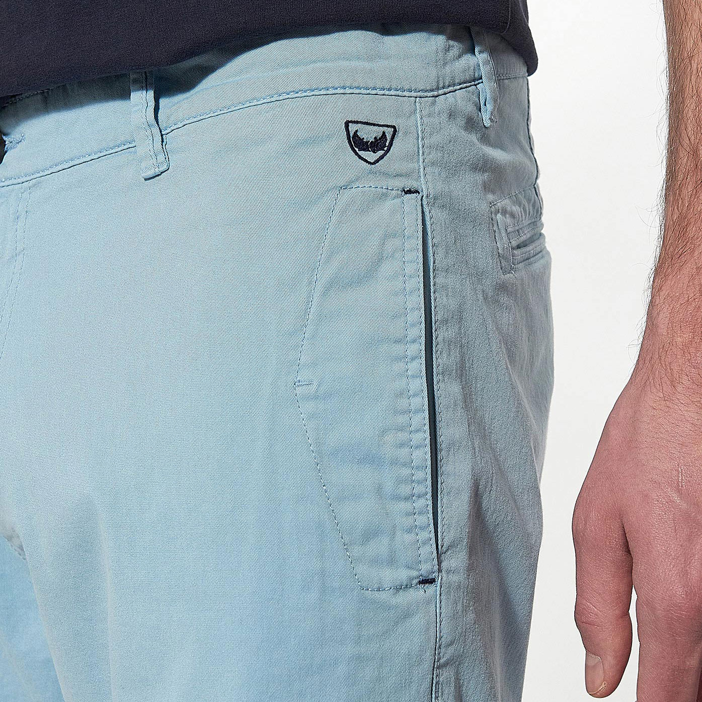 SABER  Short bleu Homme