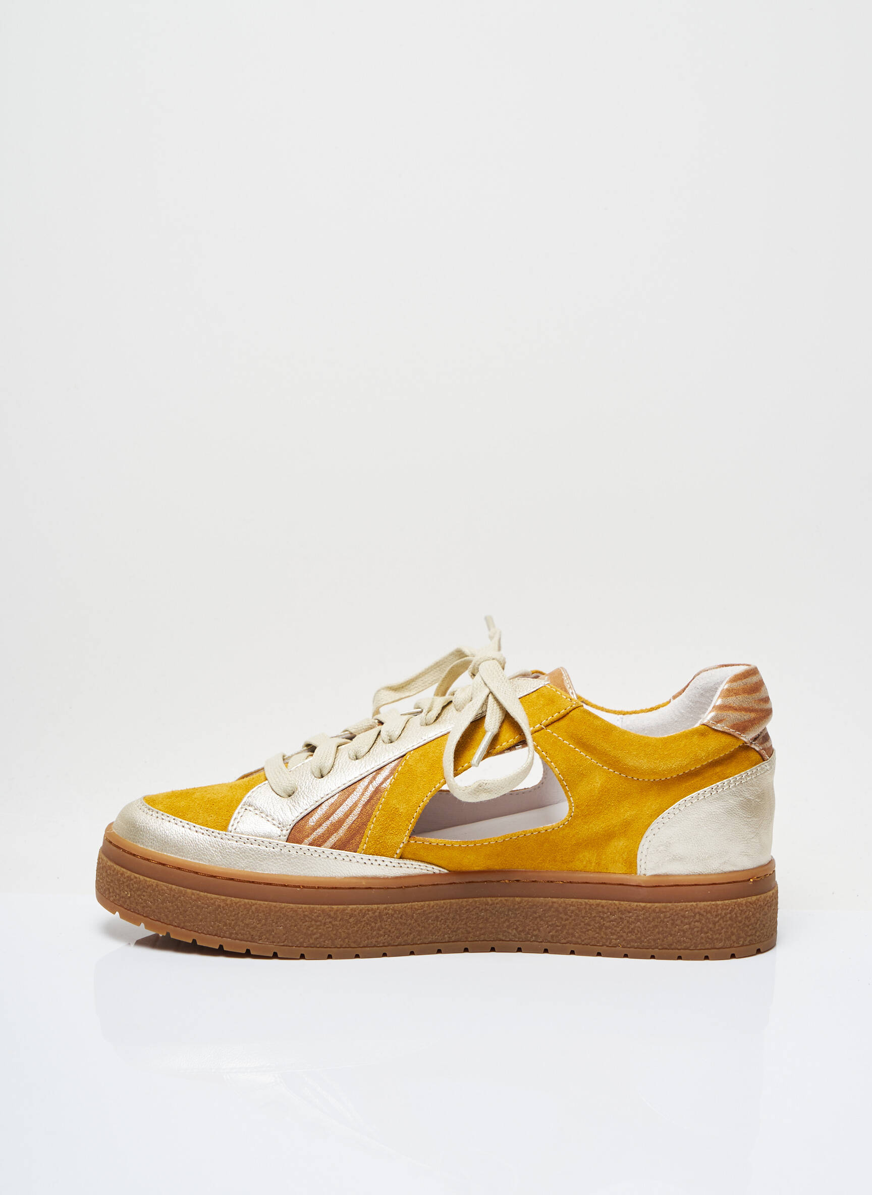 Regard Baskets Femme couleur jaune