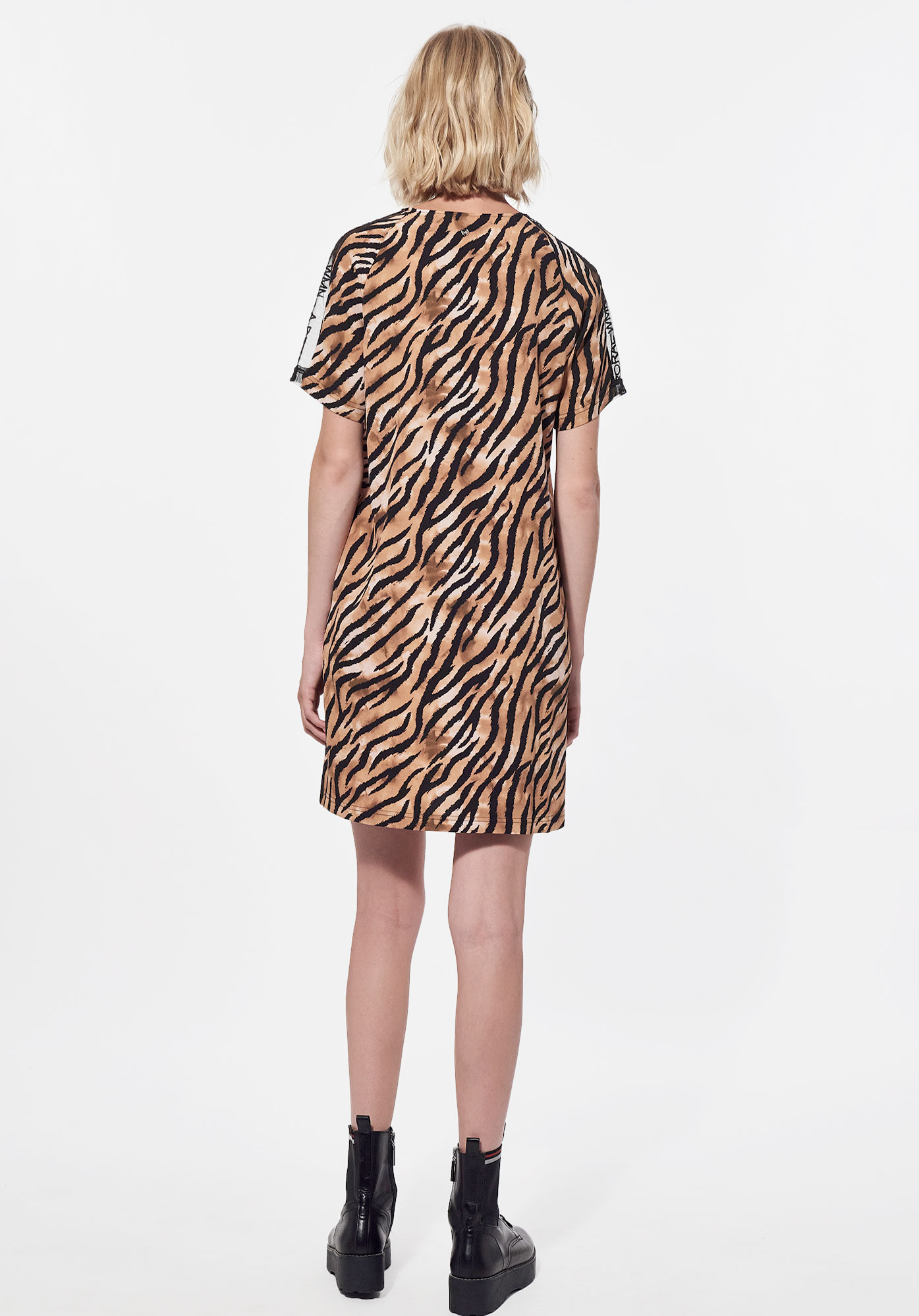 VEZUV  Robe Femme en 100% polyester recyclé