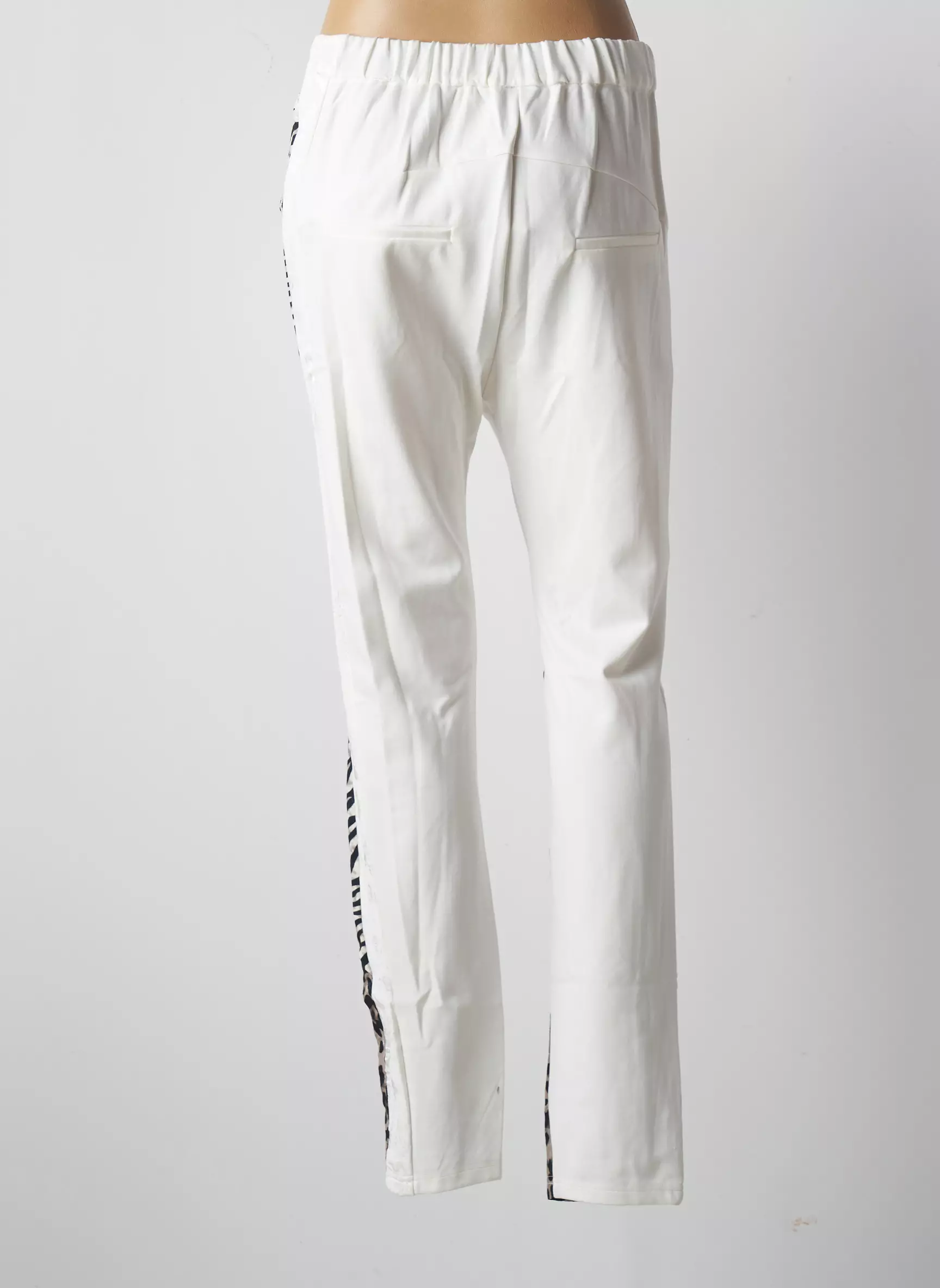 Nu Pantalons Slim Femme couleur beige