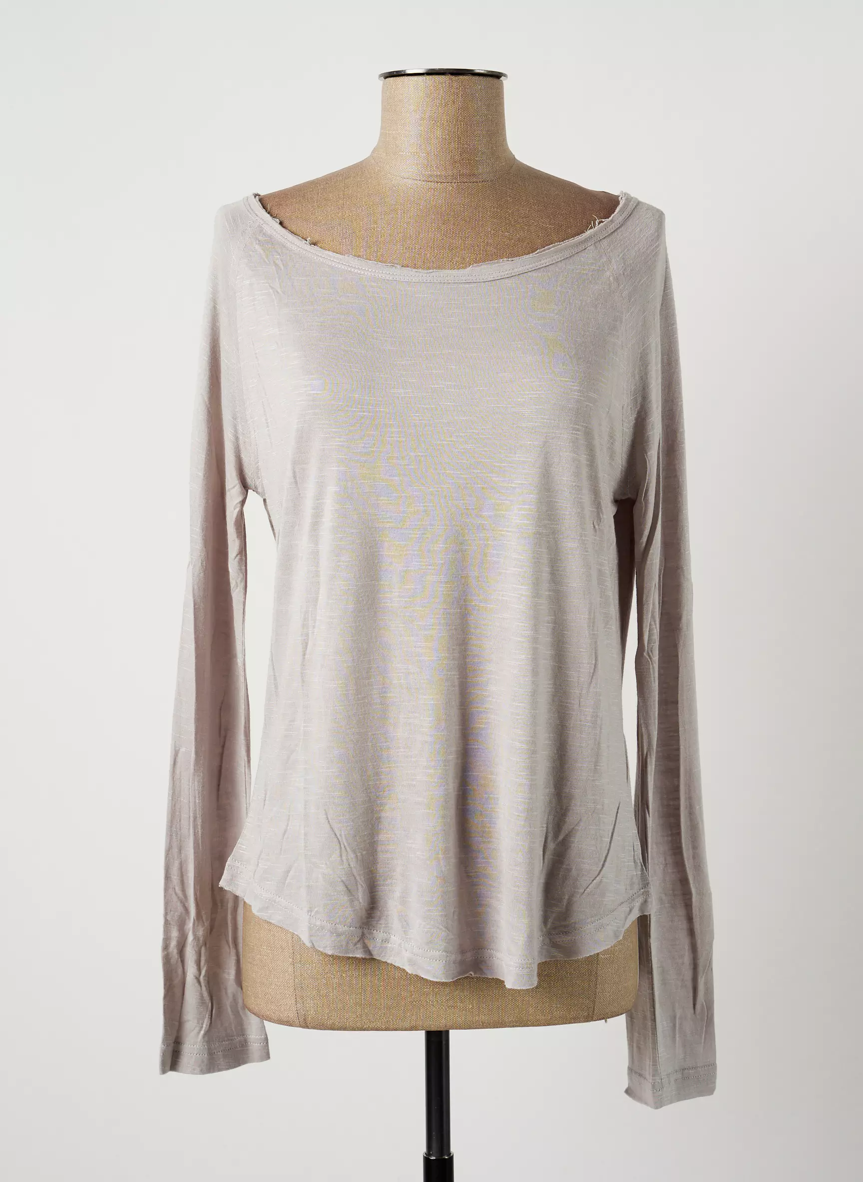 Red   Tshirts Femme couleur gris