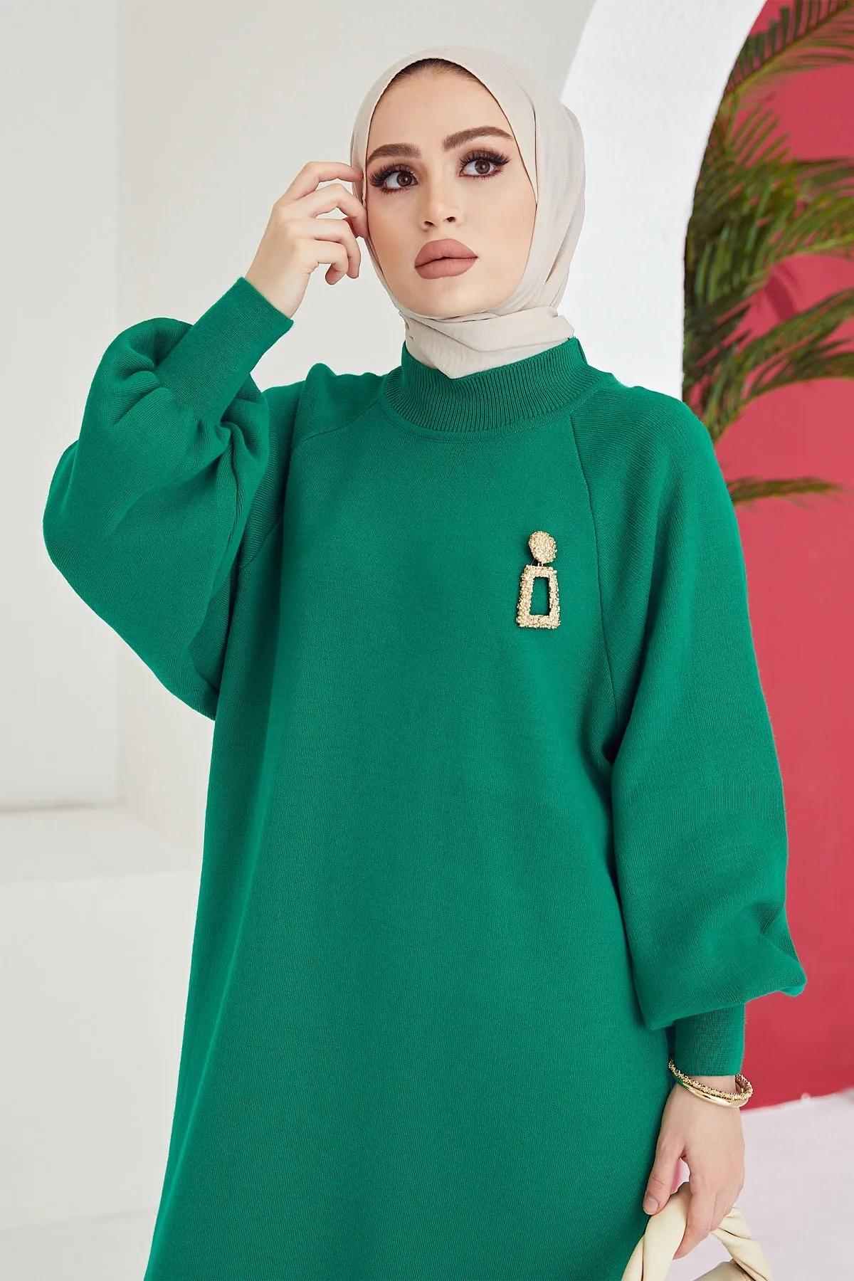 InStyle  Mina Strick-Hijab-Kleid mit Ballonärmeln – Smaragdgrün