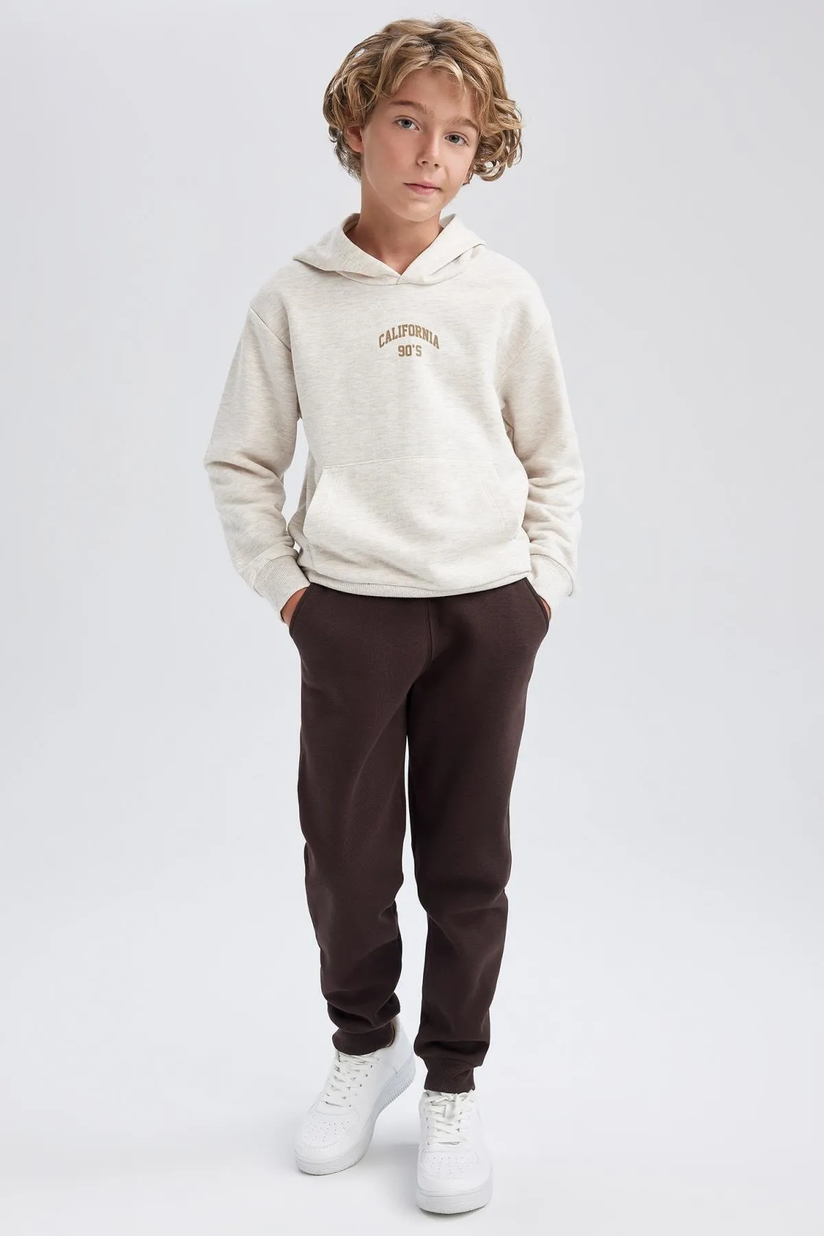 DeFacto  Neues Schul-Sweatshirt mit Kapuze für Jungen
