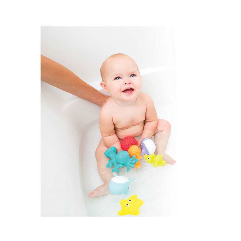8 arroseurs de bain Infantino