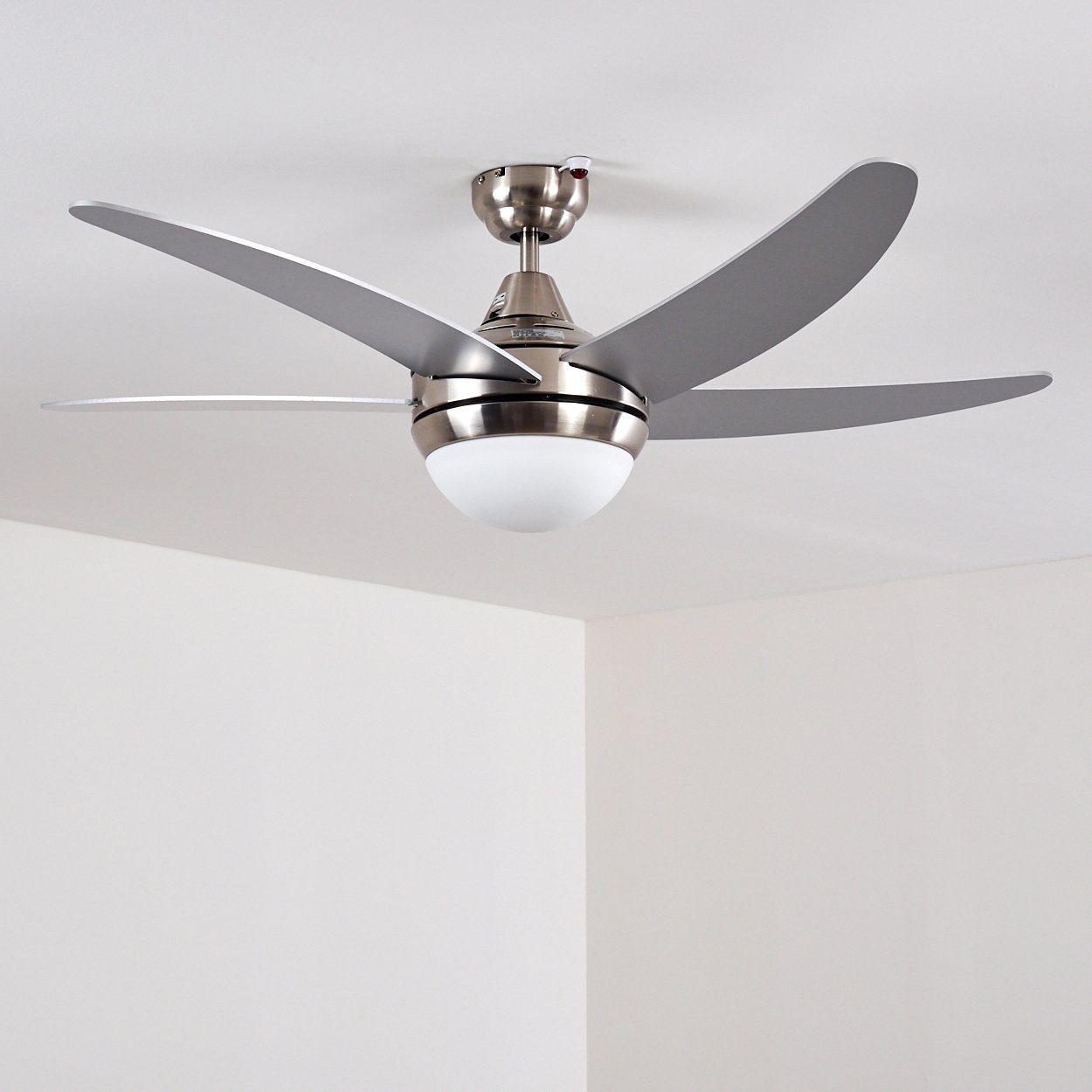 hofstein Deckenventilator Quarto Deckenventilator aus Metall/Holz/Glas in Nickel-matt/Silber