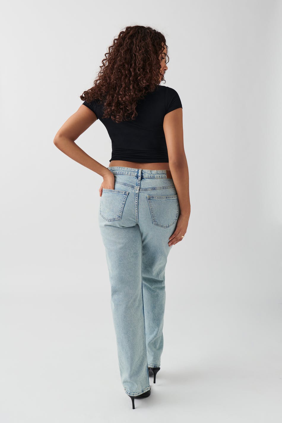 Mid straight jeans